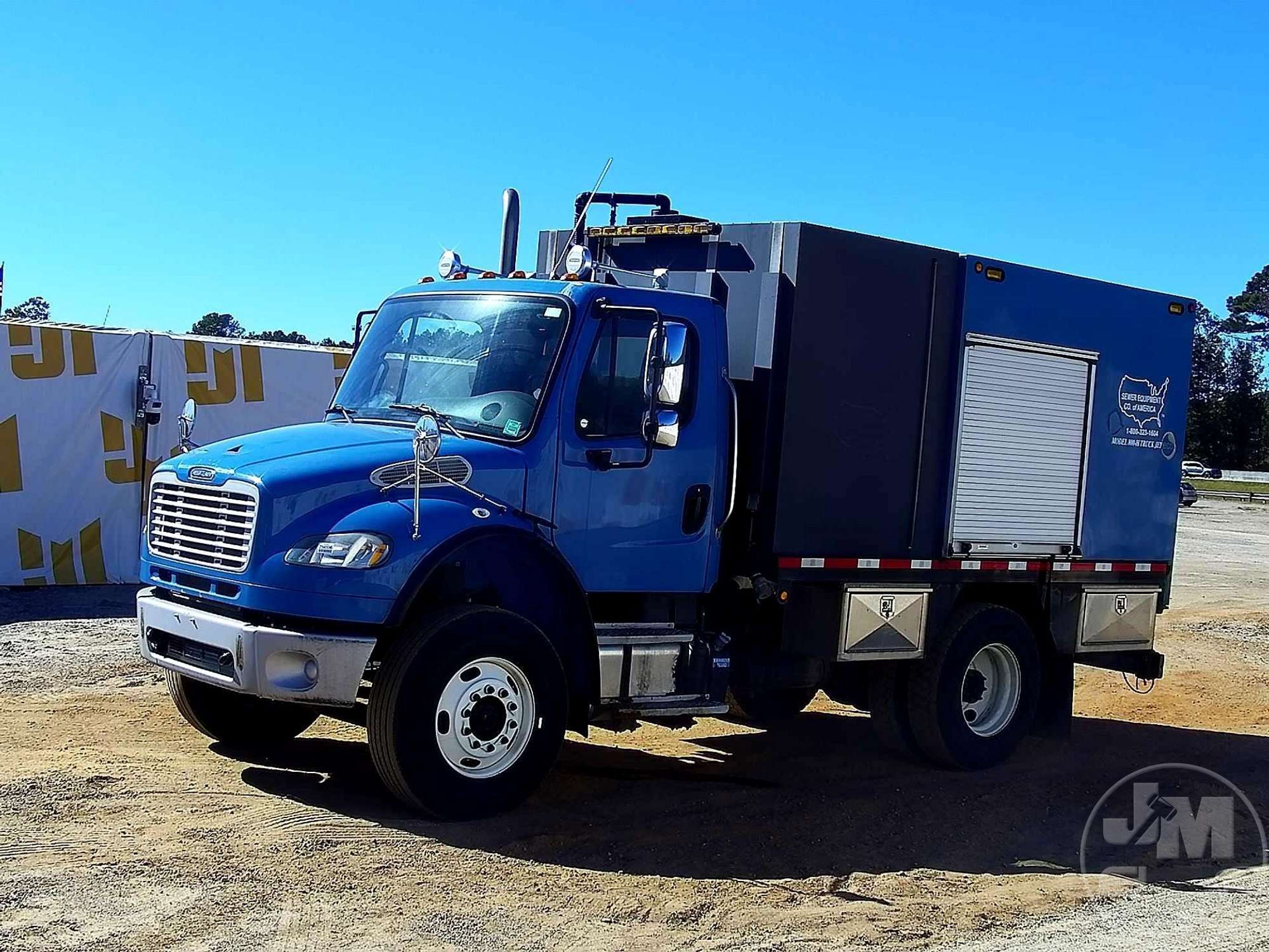 2016 Freightliner M2