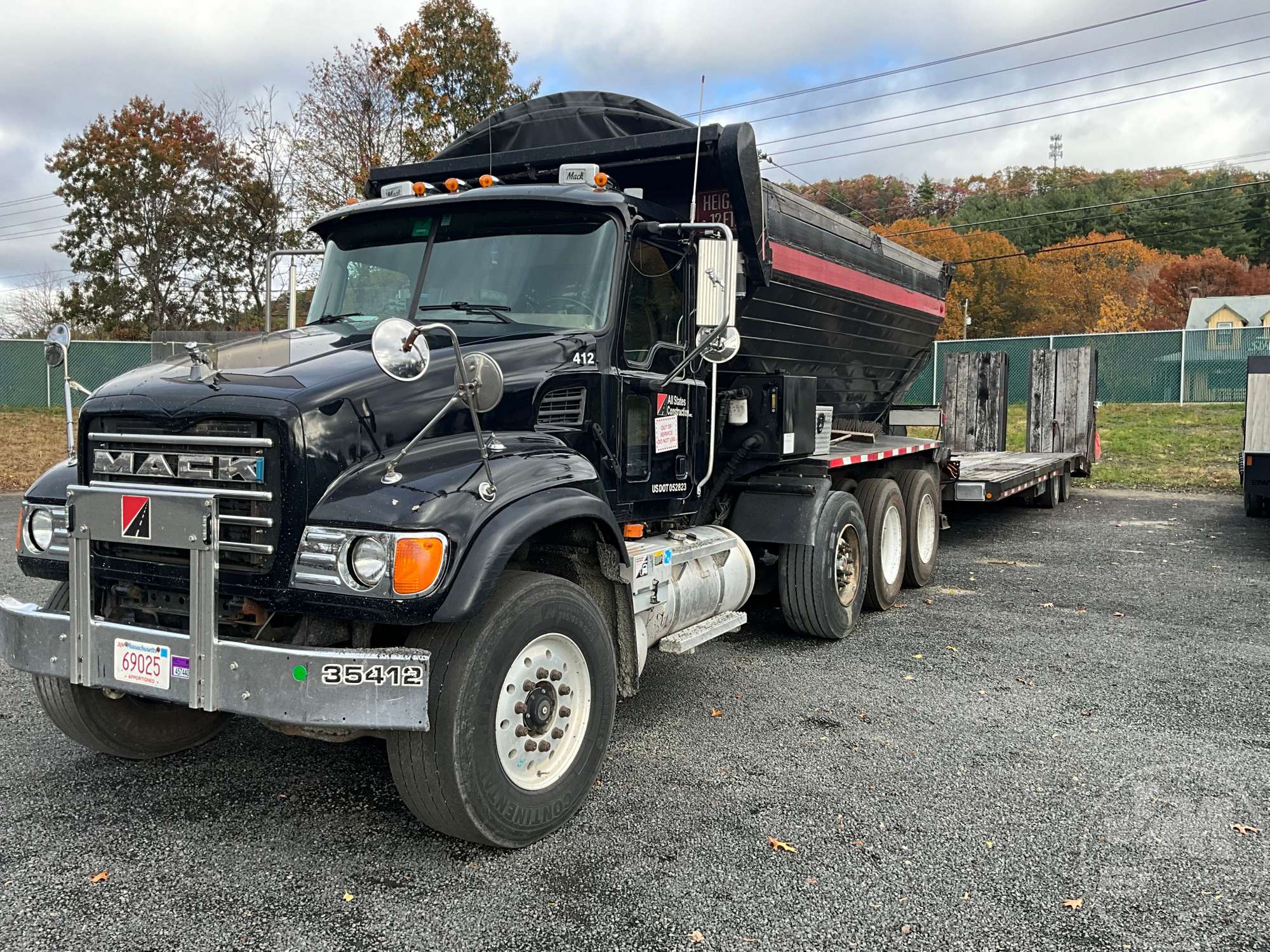 2002 Mack CV GRANITE
