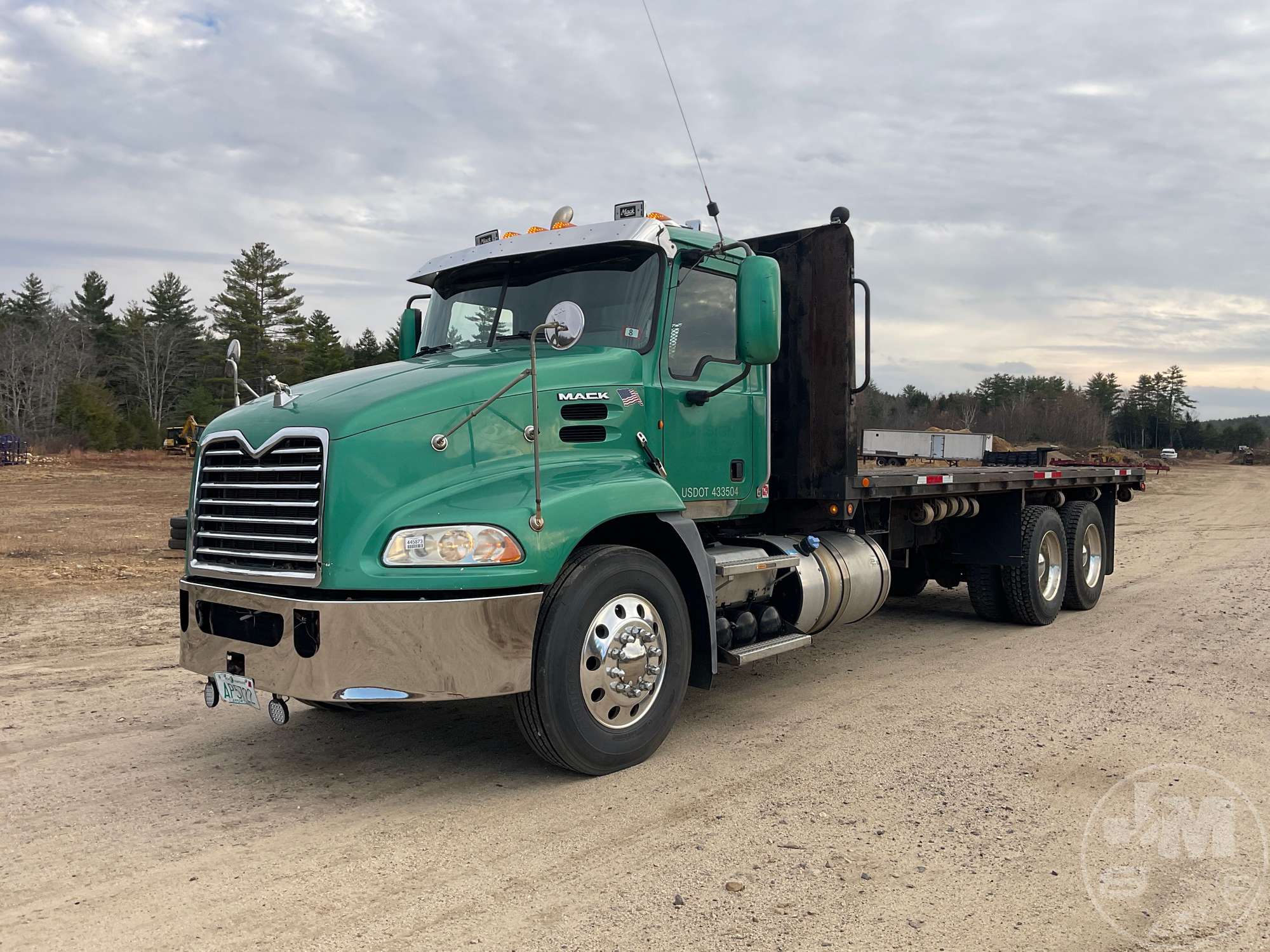 Photo of a 2013 Mack CXU 613PINNACLE