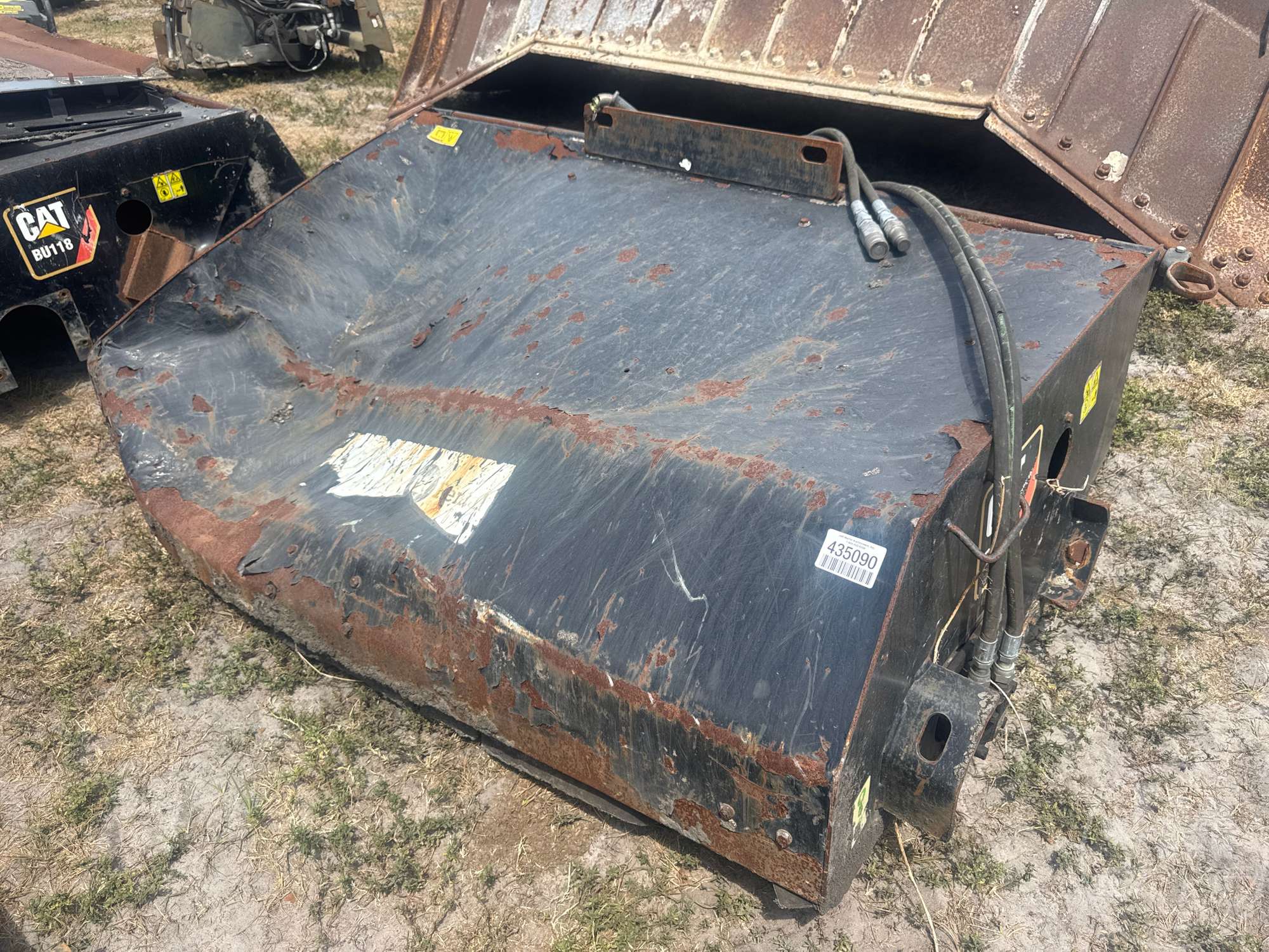 Photo of a  Caterpillar BU118