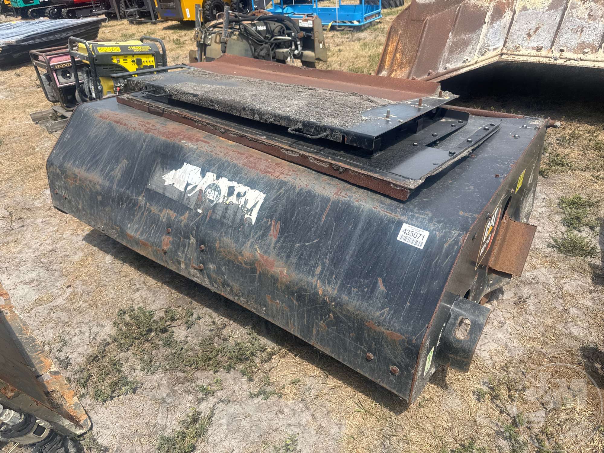 Photo of a  Caterpillar BU118