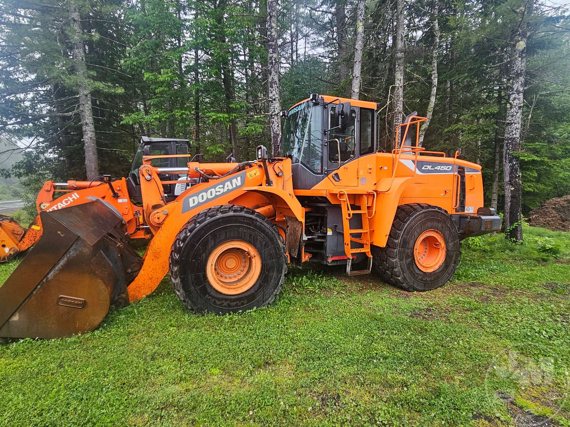 Photo of a 2019 Doosan DL450-5