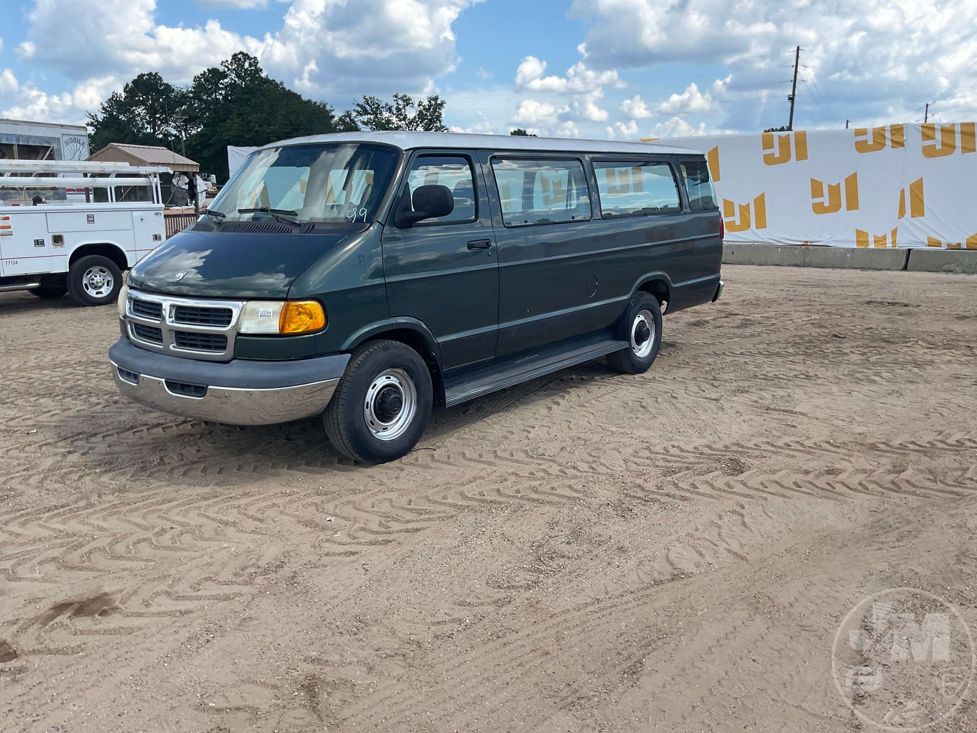 1999 Dodge RAM WAGON