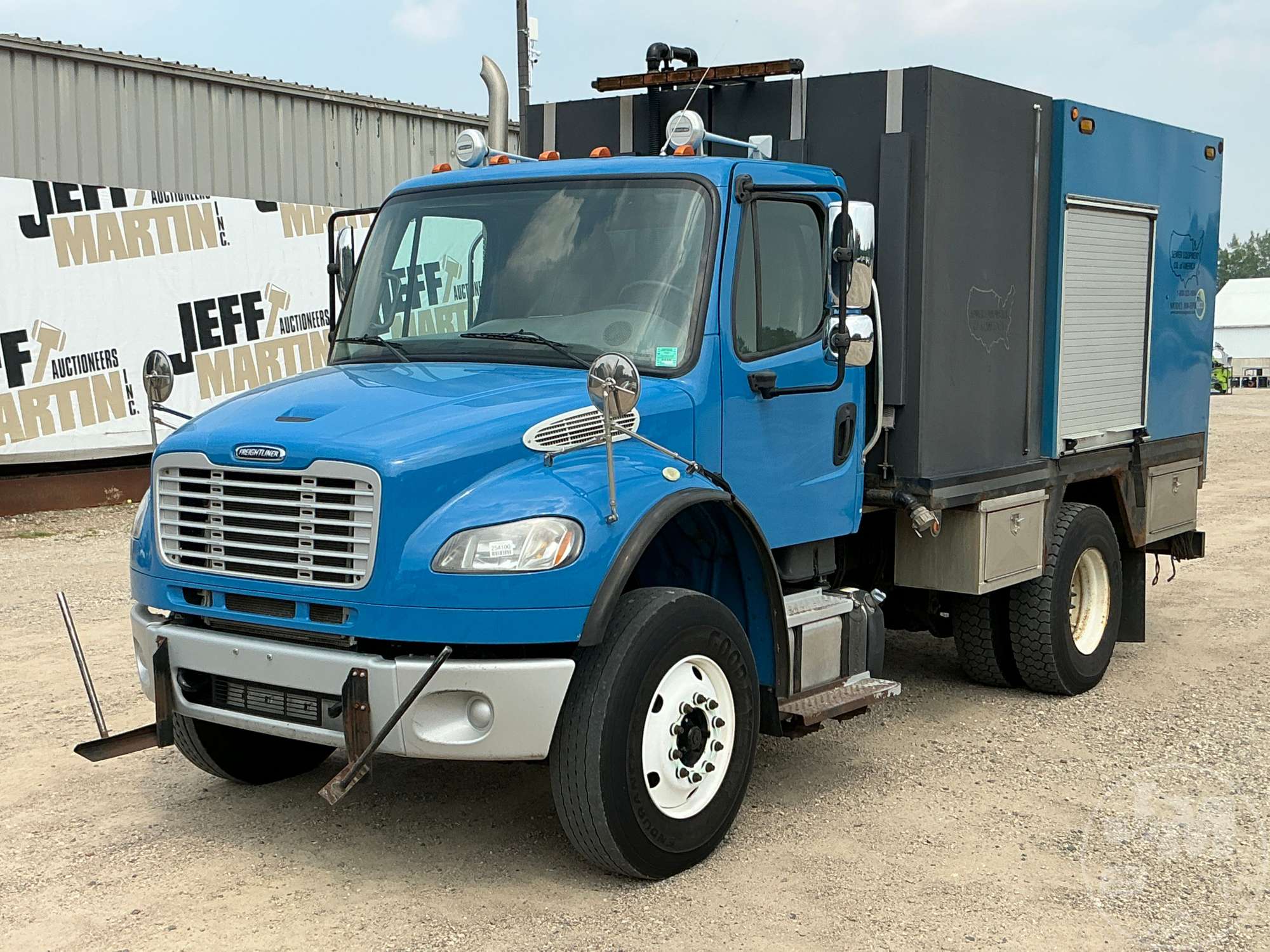 Photo of a 2015 Freightliner M2