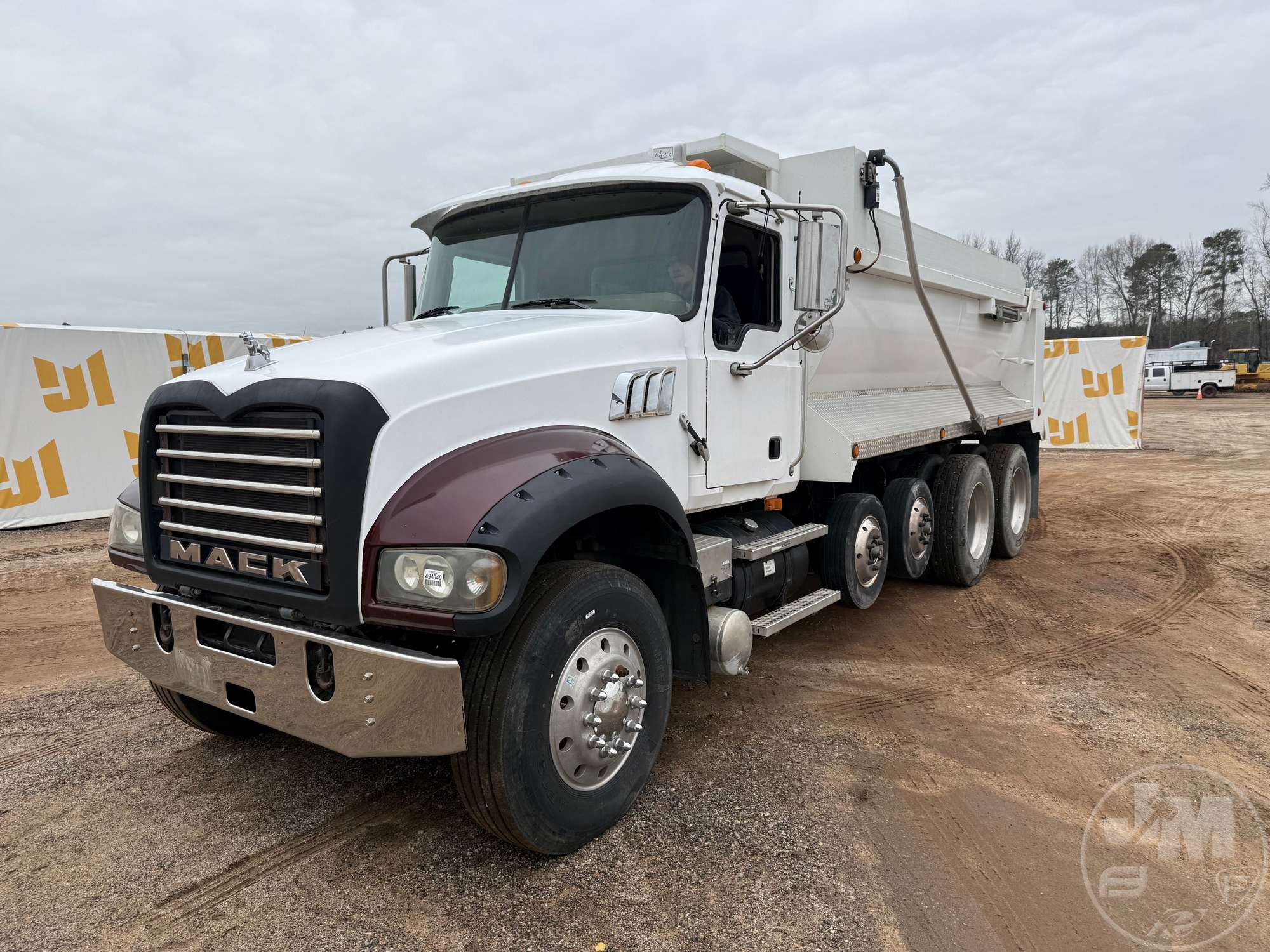 2008 Mack GU GRANITE