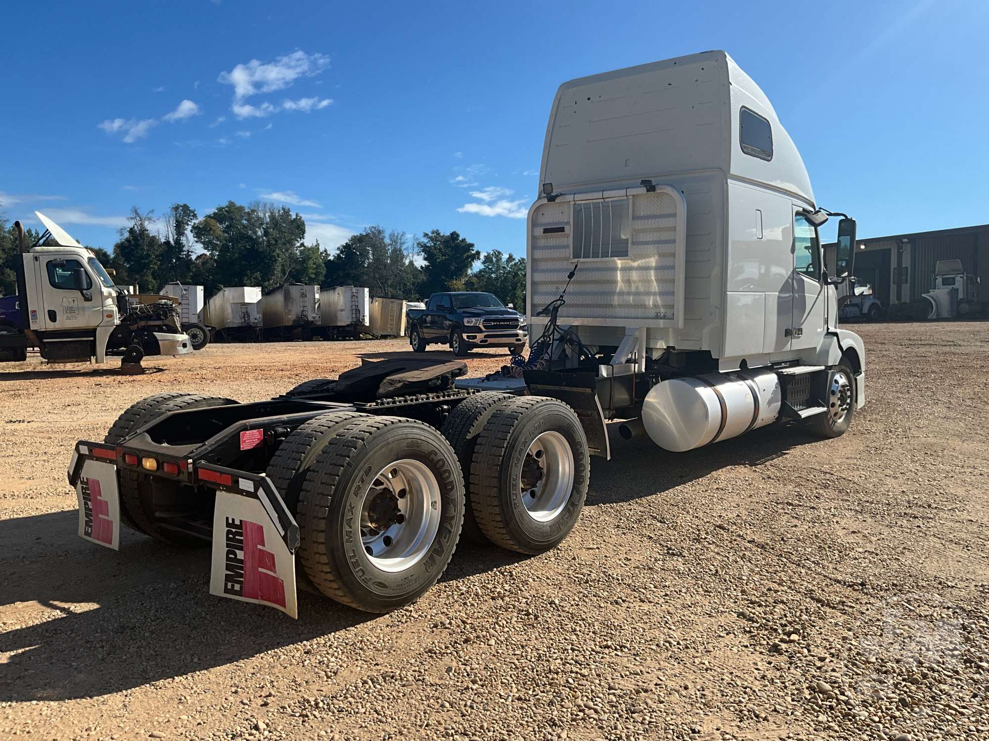 2016 Volvo VNL