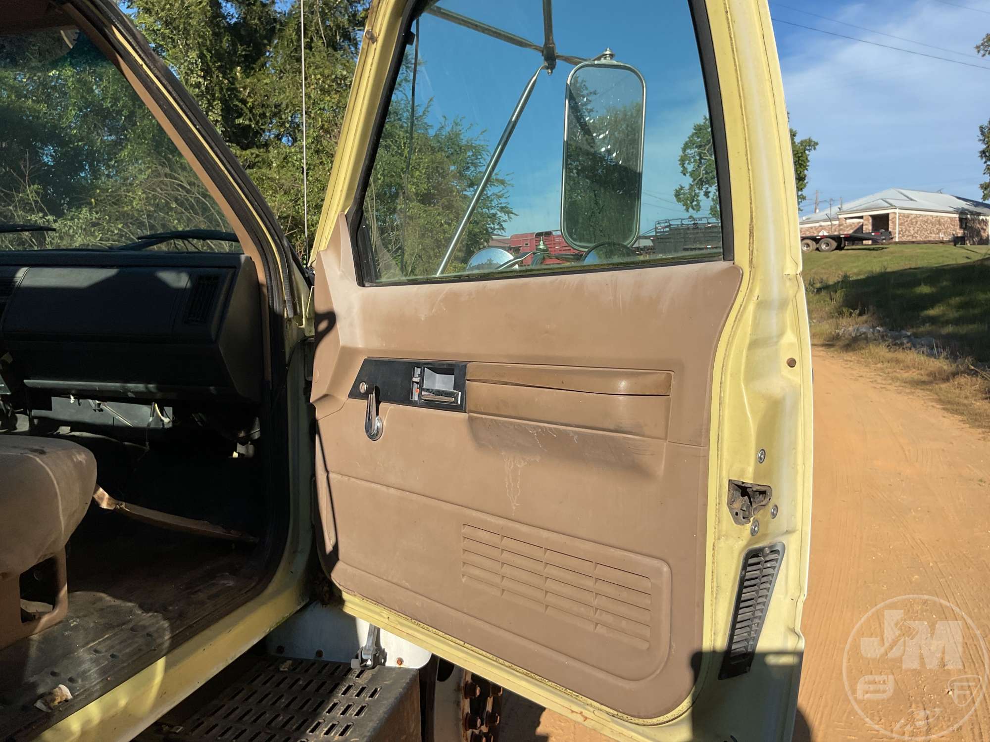 1996 GMC C6