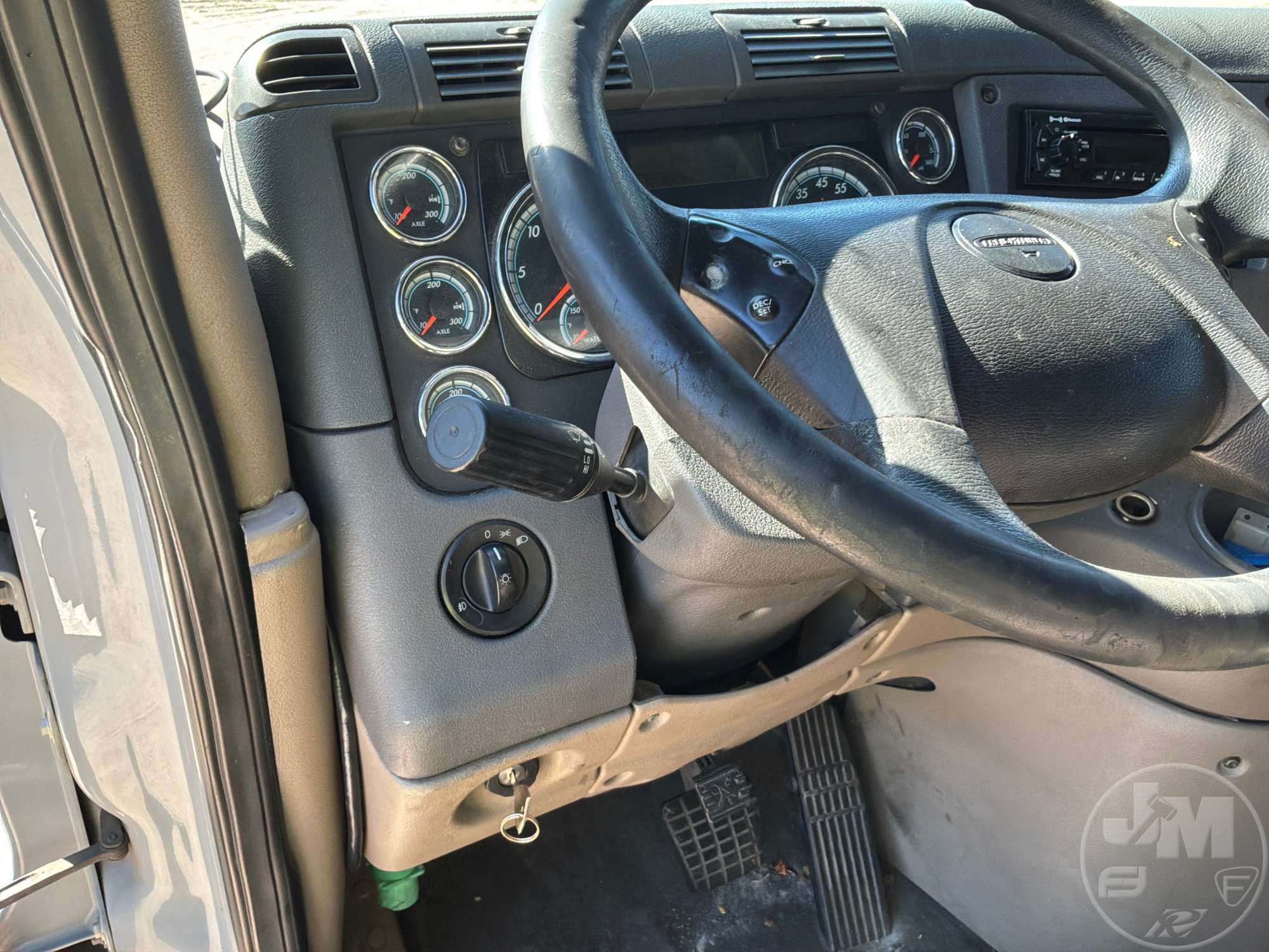 2015 Freightliner CASCADIA