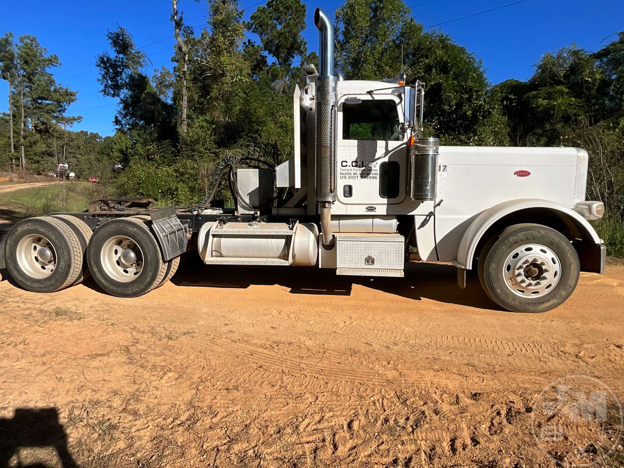 2009 Peterbilt 389