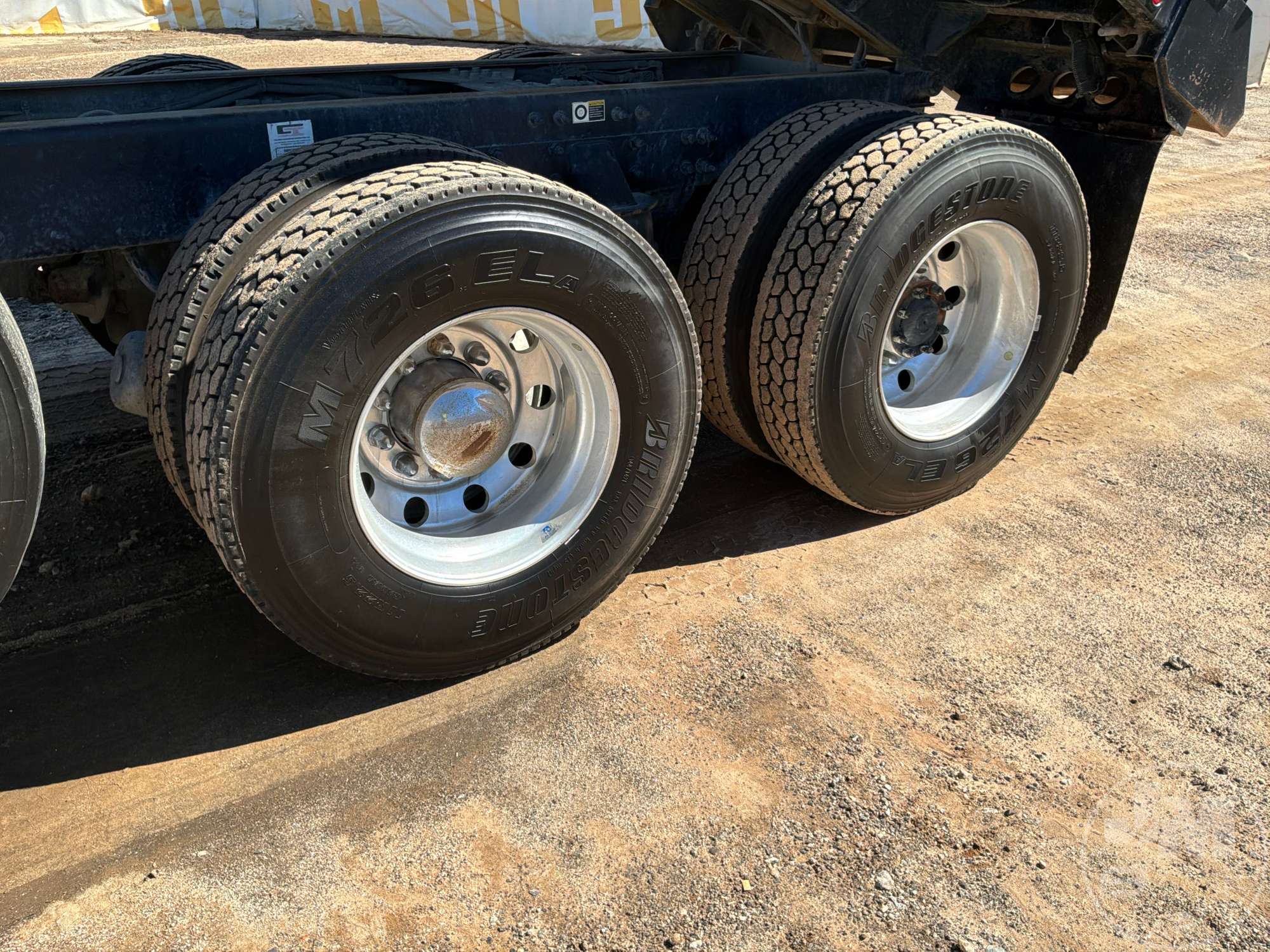 2022 Kenworth T880