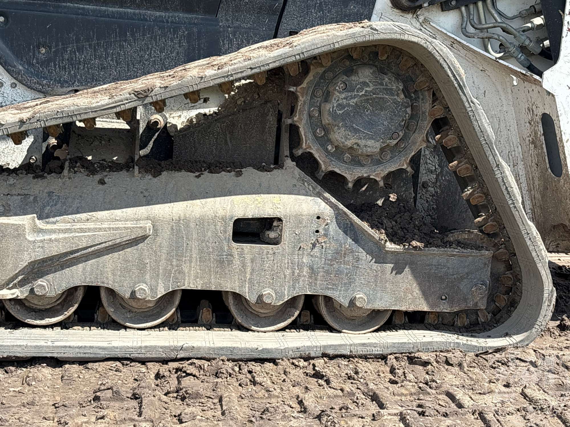 2024 Bobcat T76