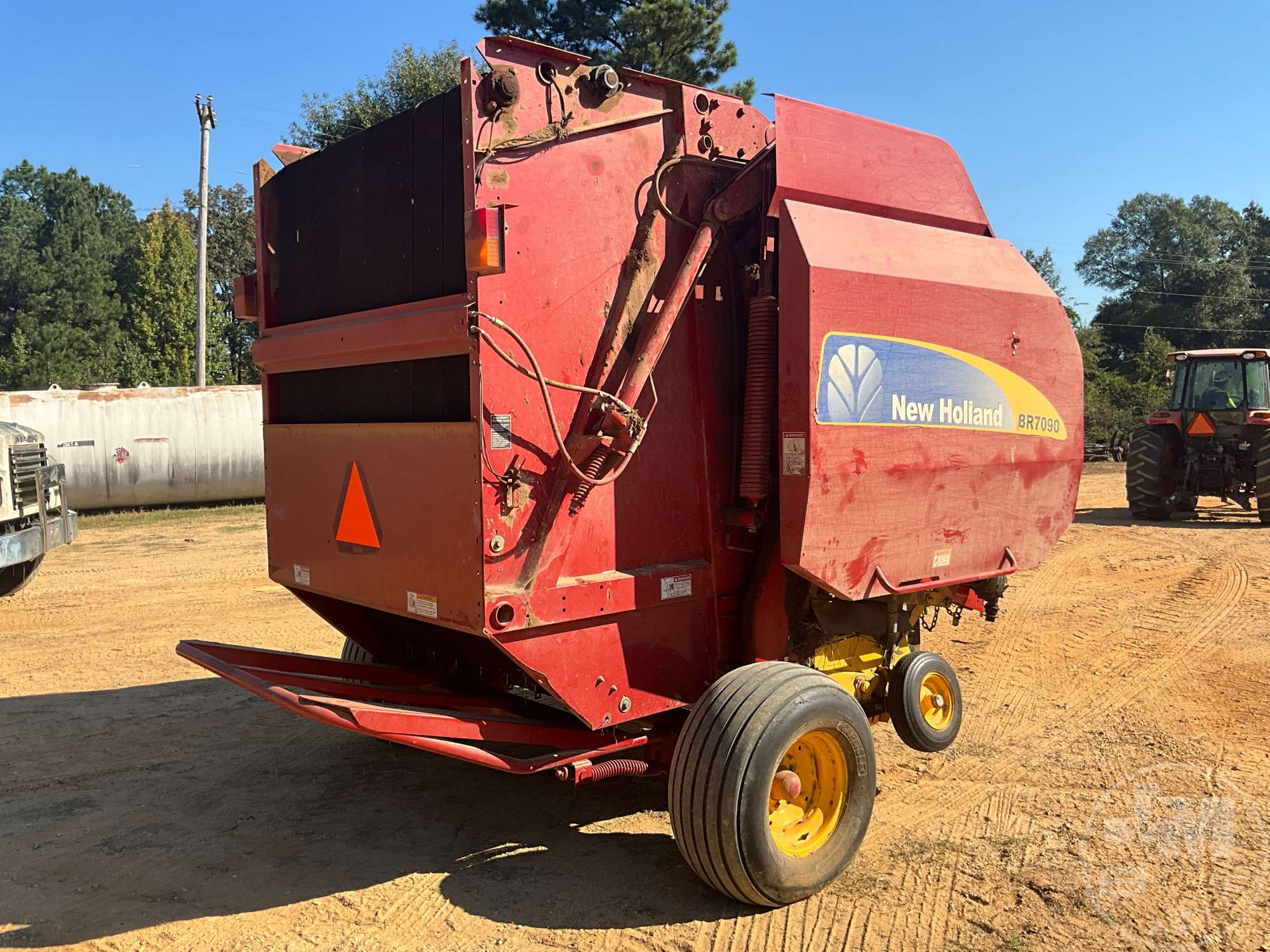 0 New Holland BR7090