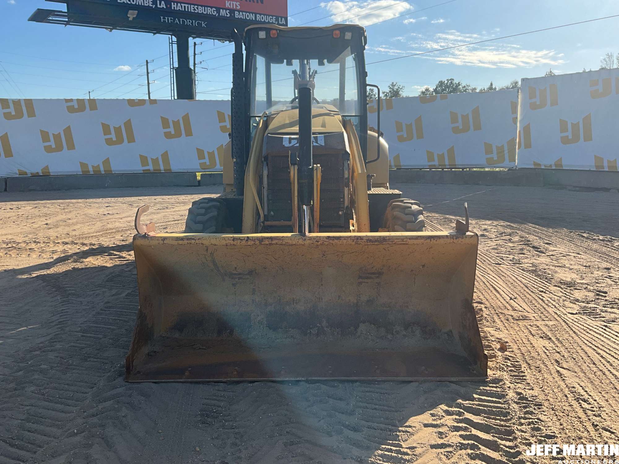 0 Caterpillar 416F2