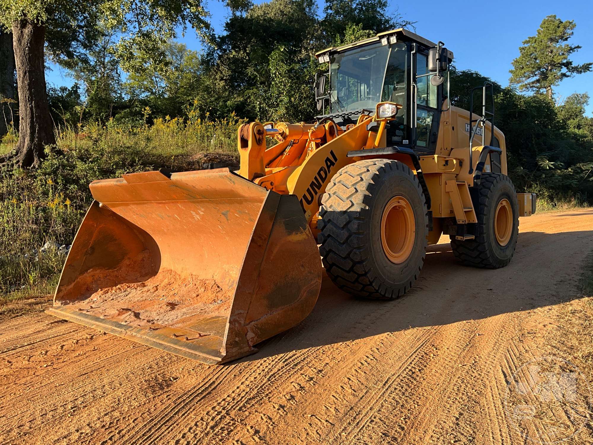 2019 Hyundai HL960