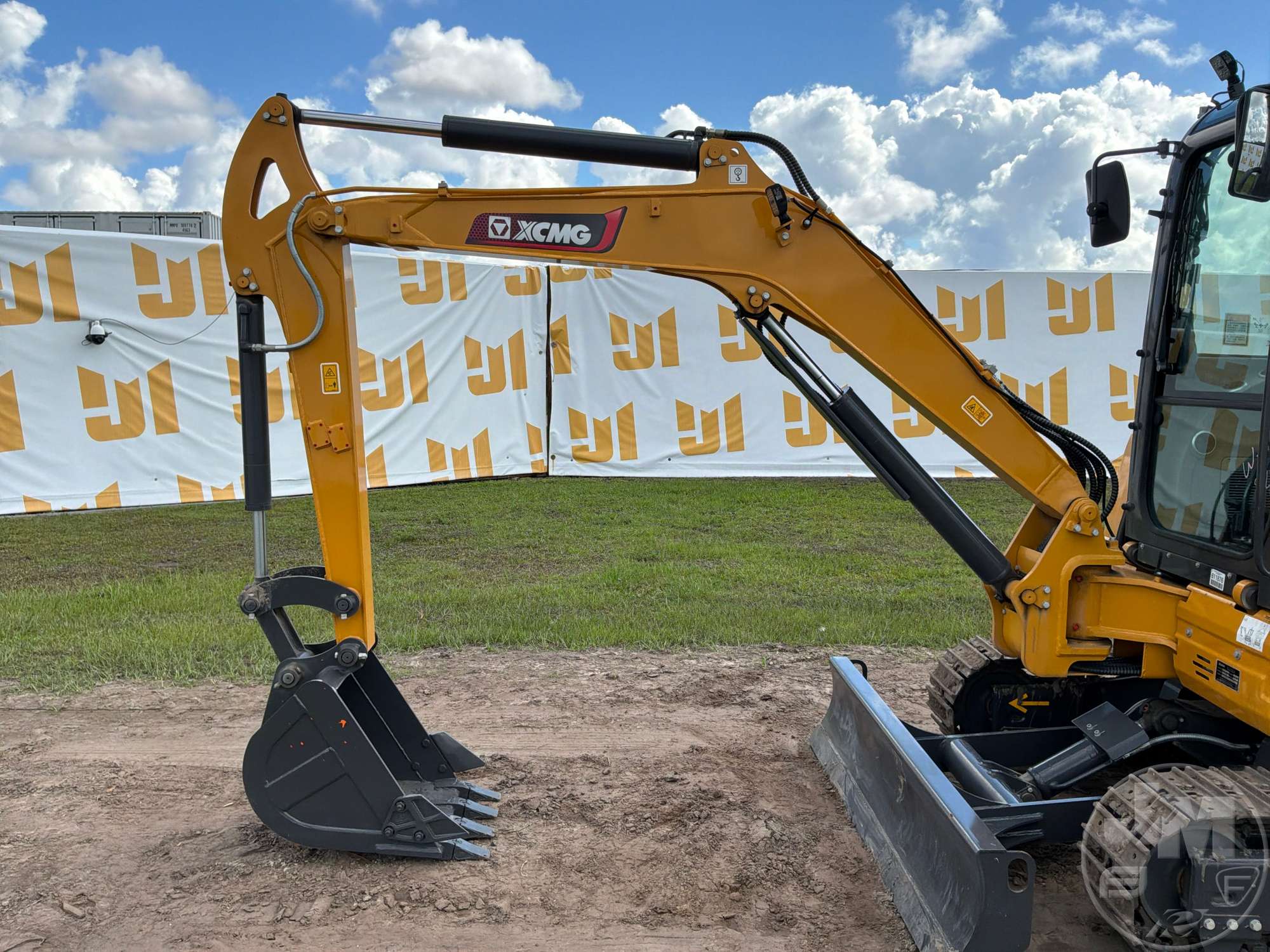 2024 XCMG XE35U