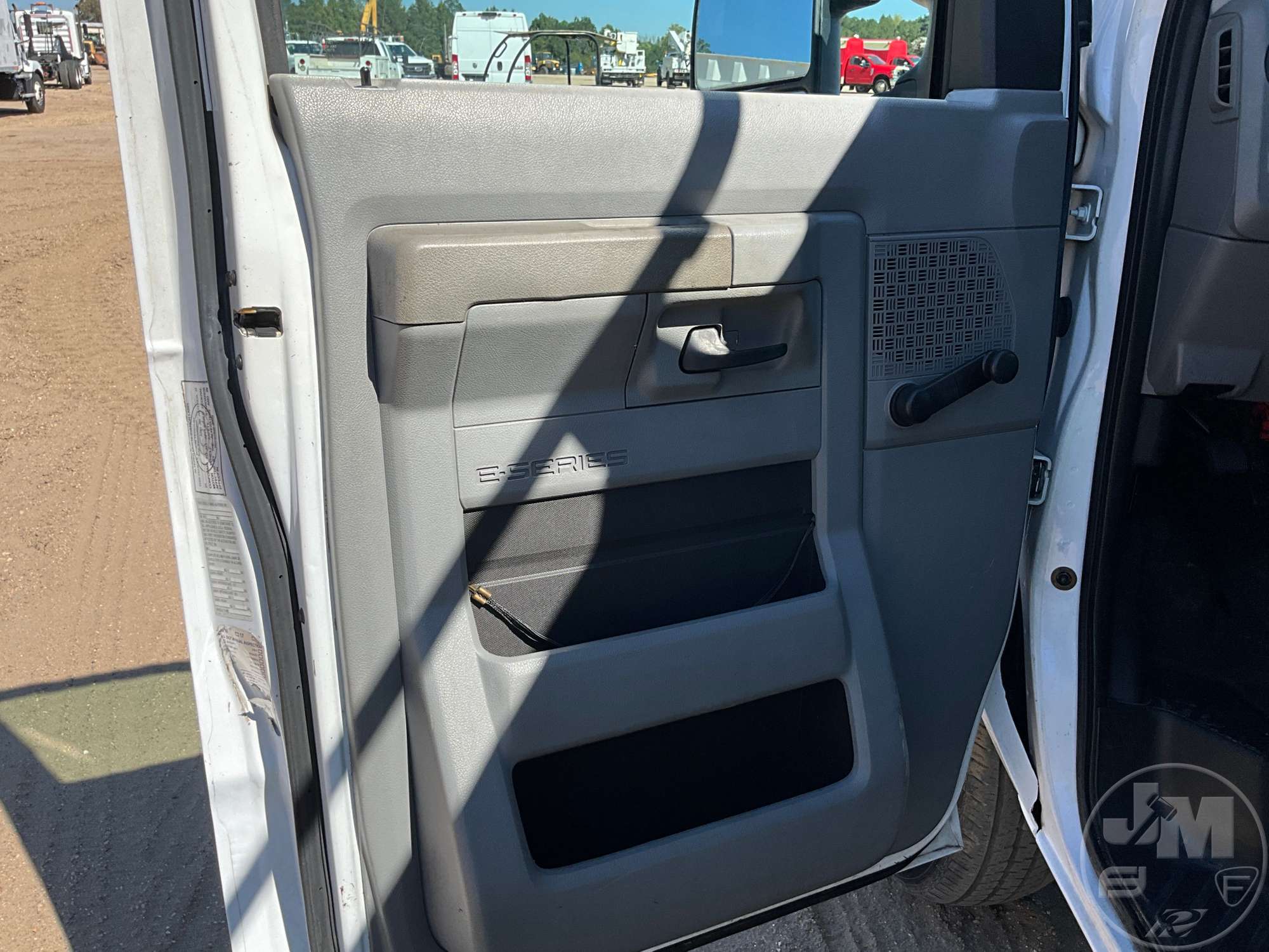 2011 Ford E-250