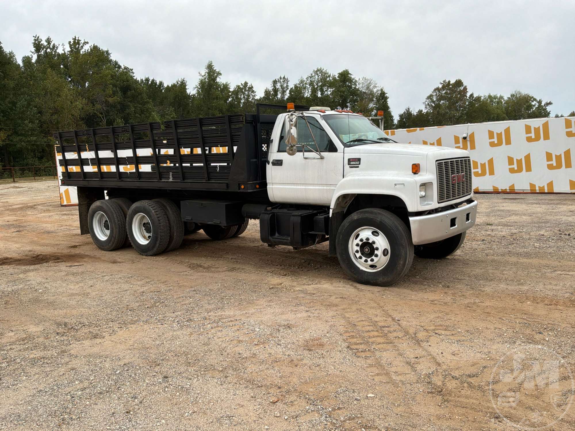 1999 GMC C7