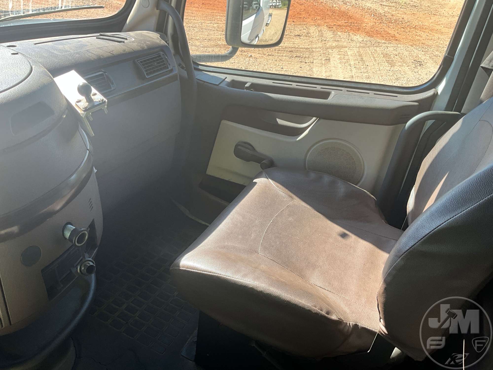 2016 Volvo VNL