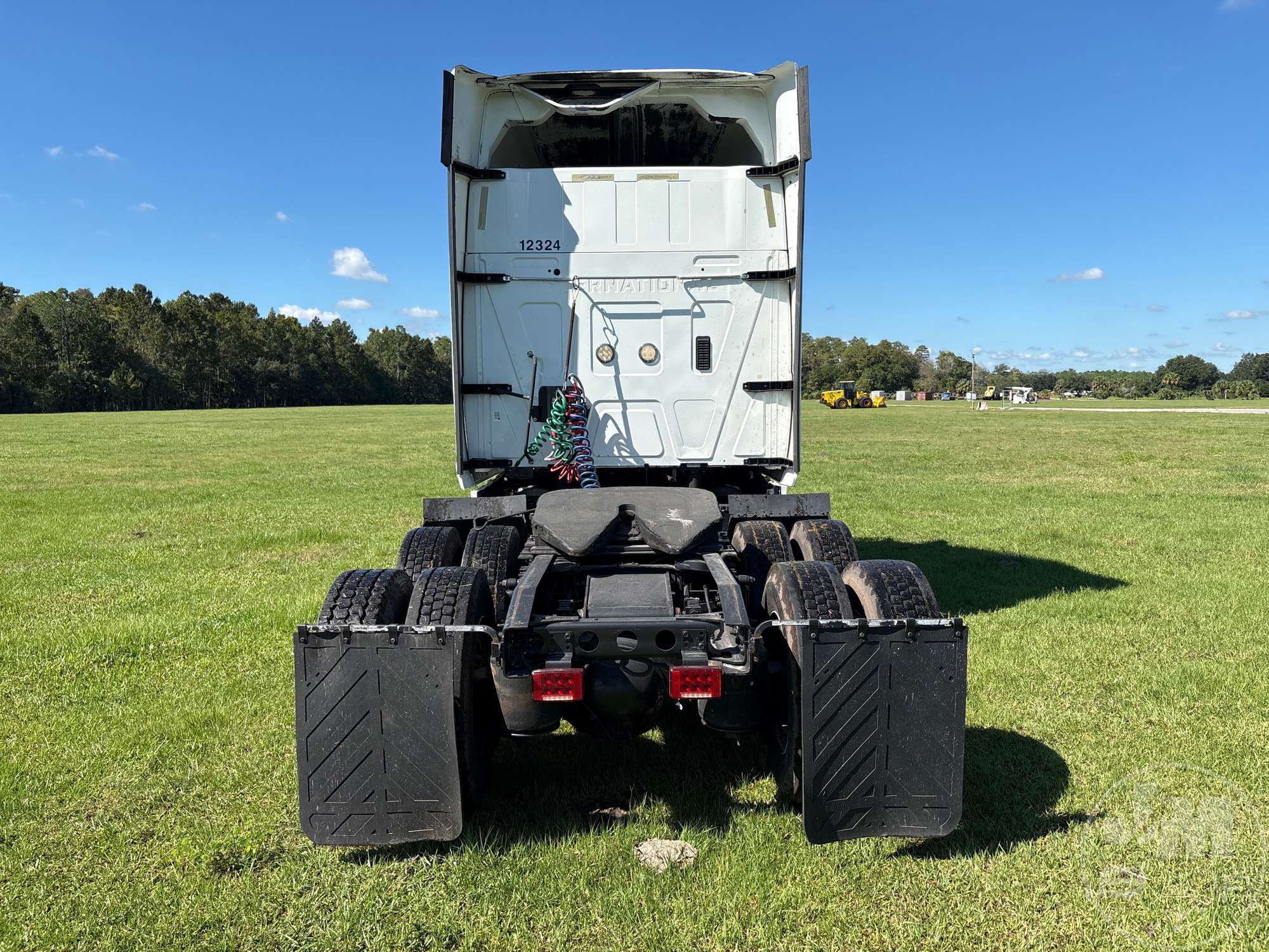 2014 International LF687