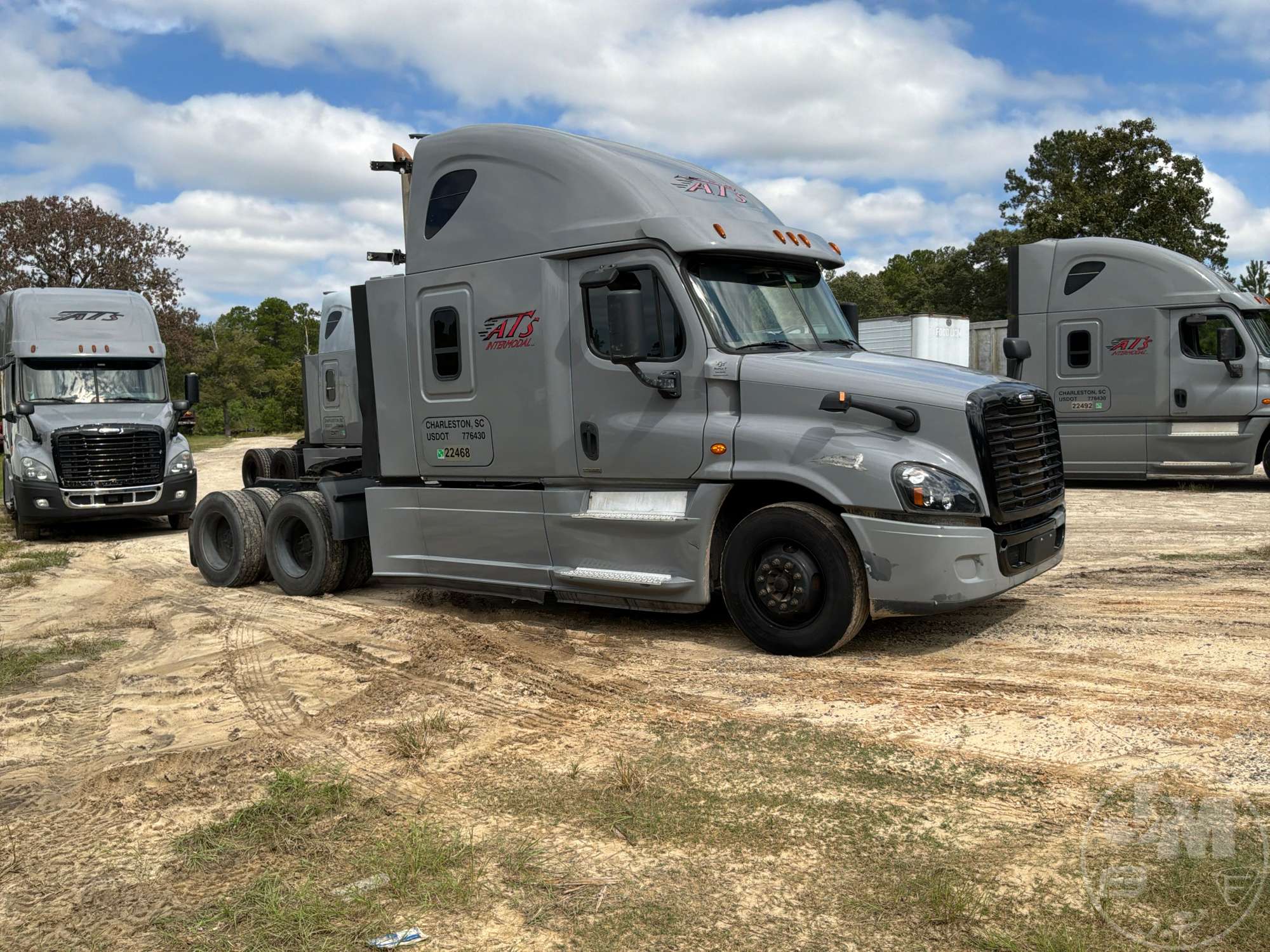 2015 Freightliner CASCADIA
