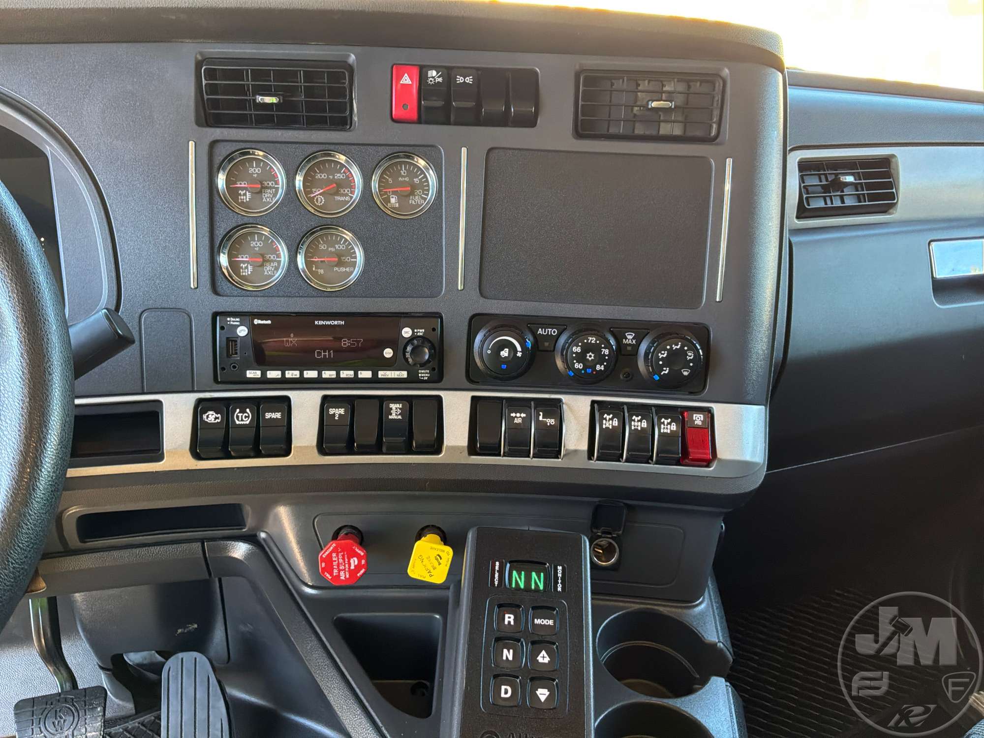 2022 Kenworth T880