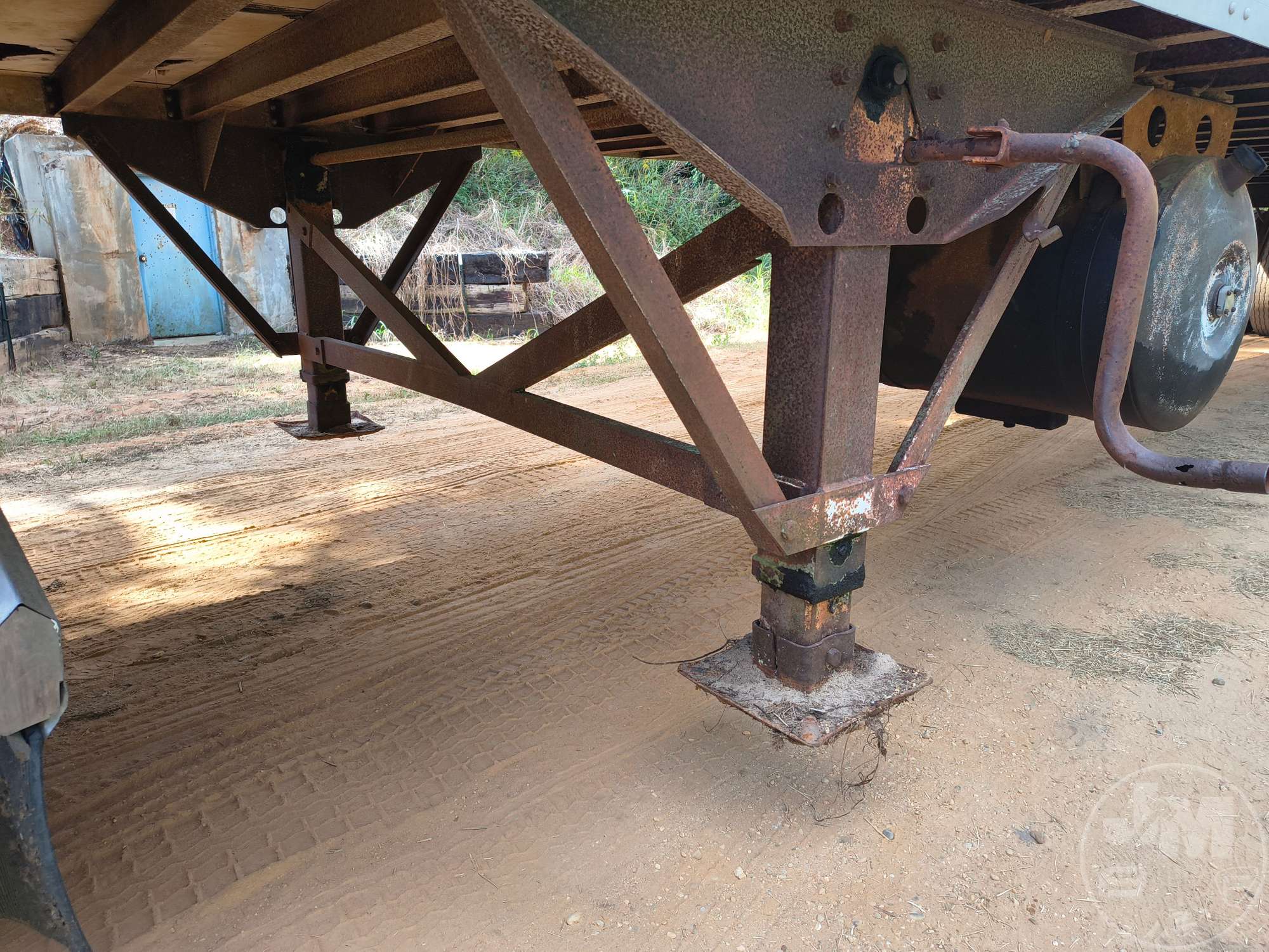 1989 American Trailers A655