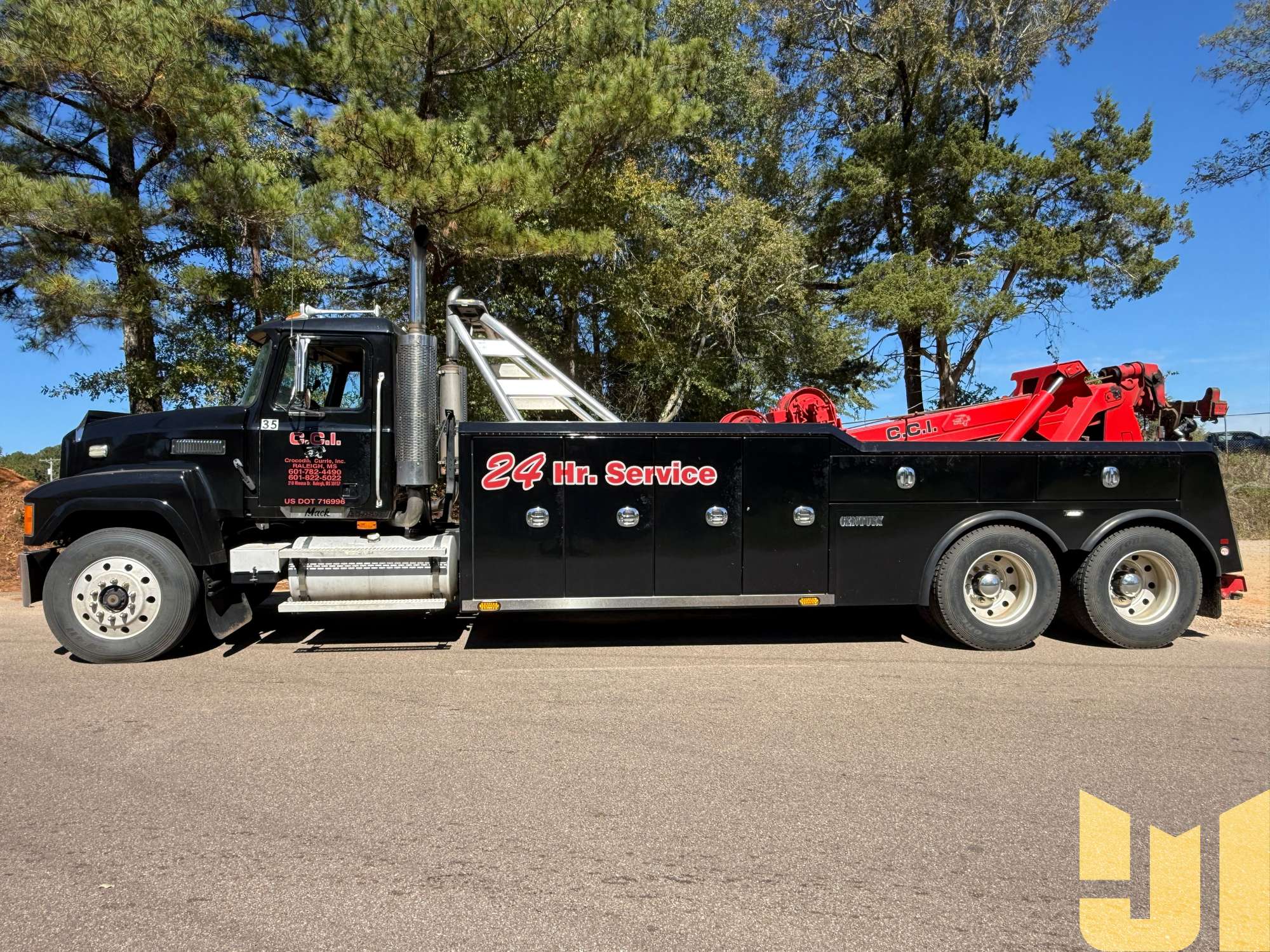 2002 Mack CH613