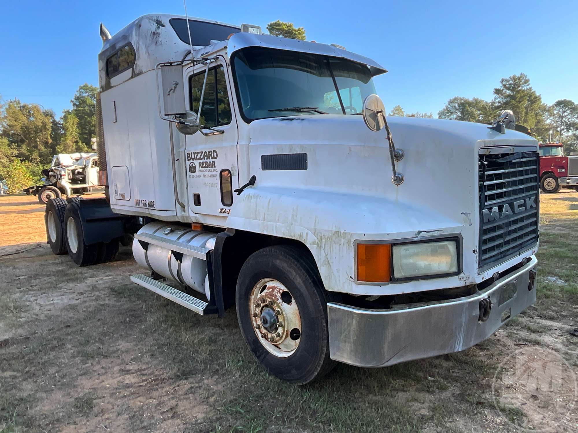 2000 Mack CH613
