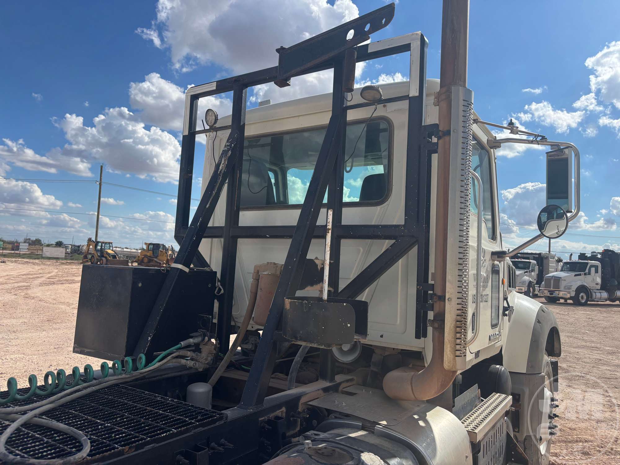 2013 Mack GU713