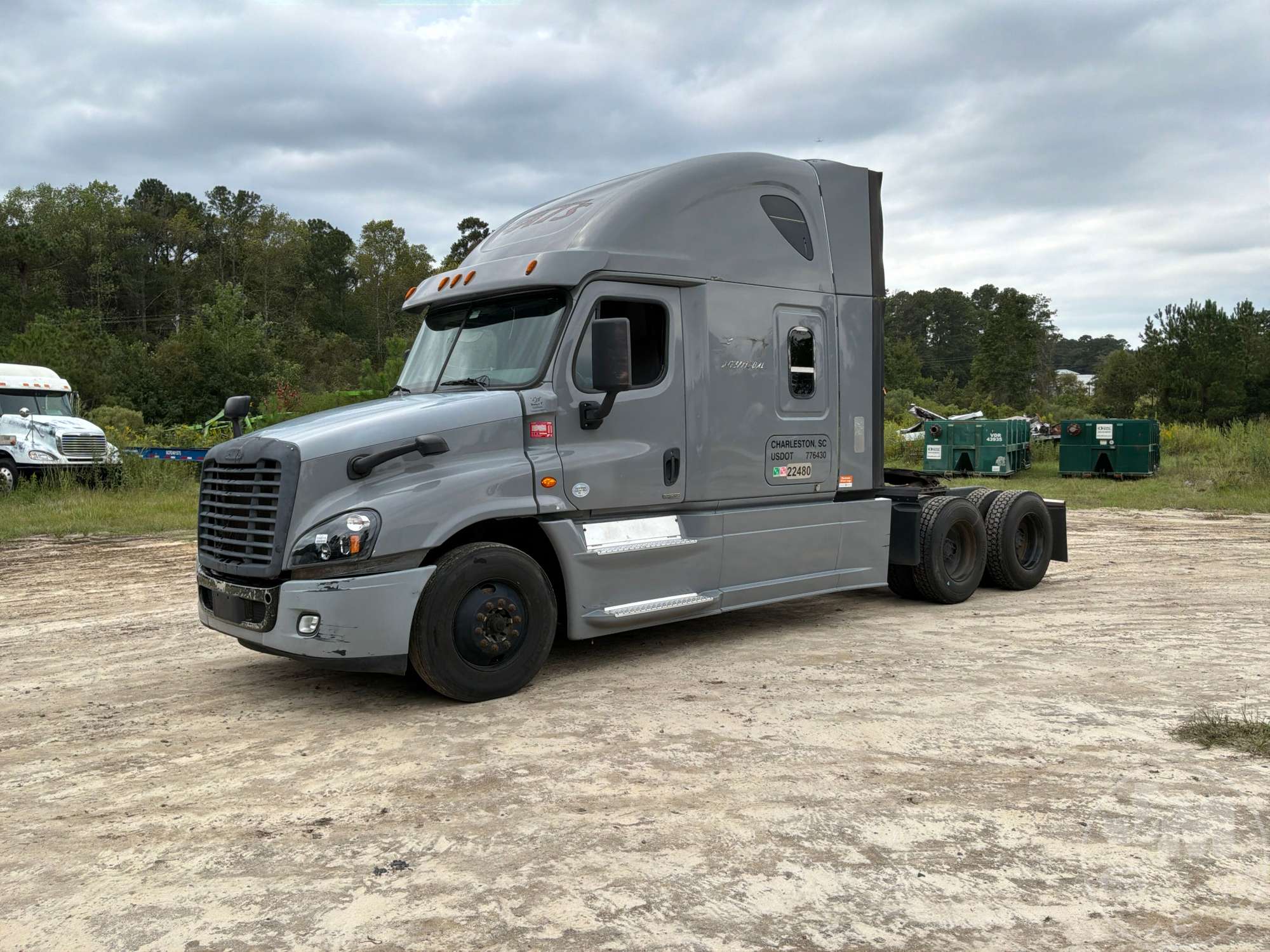 Photo of 2016 Freightliner Cascadia