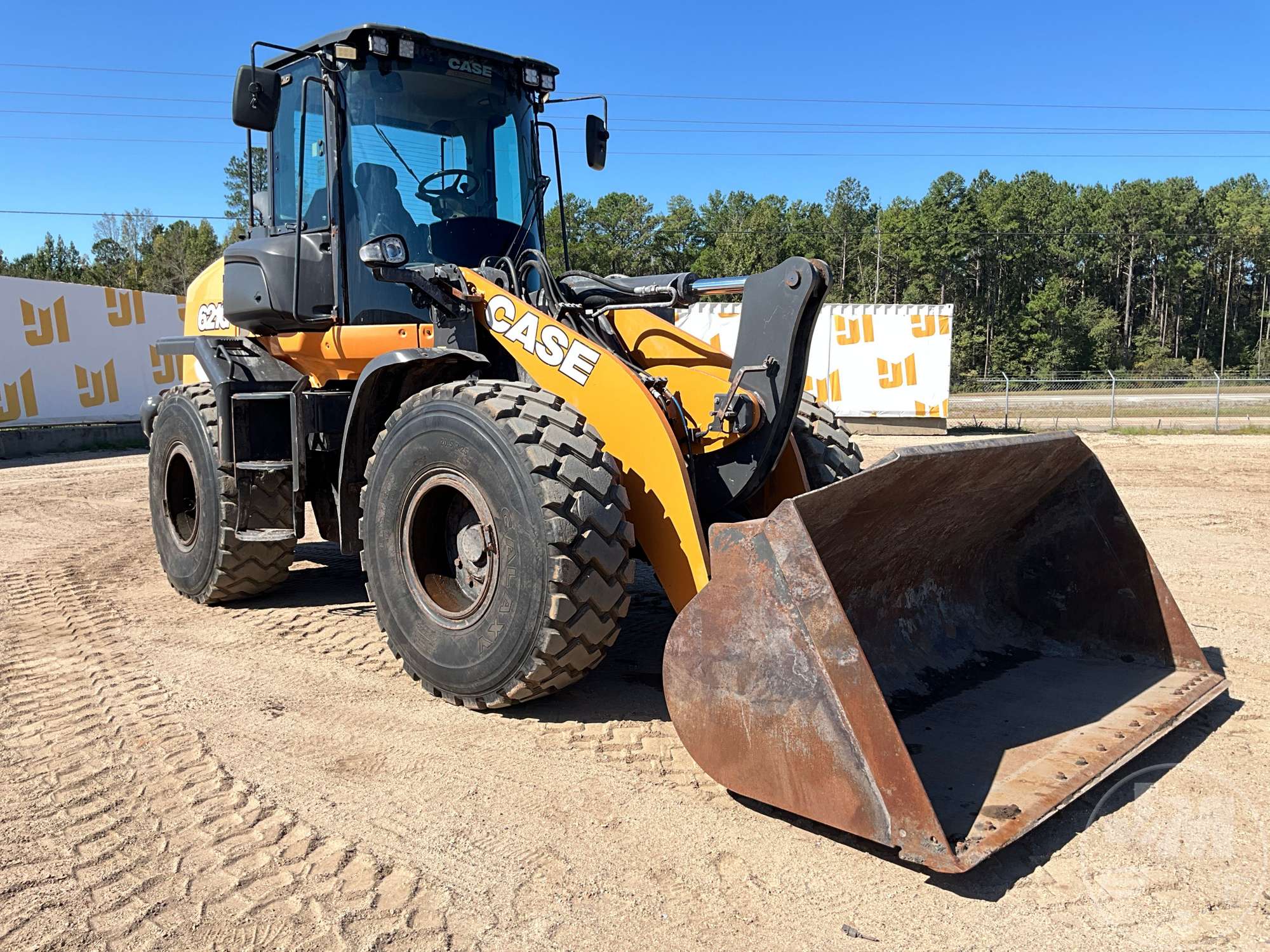 2023 Case 621G