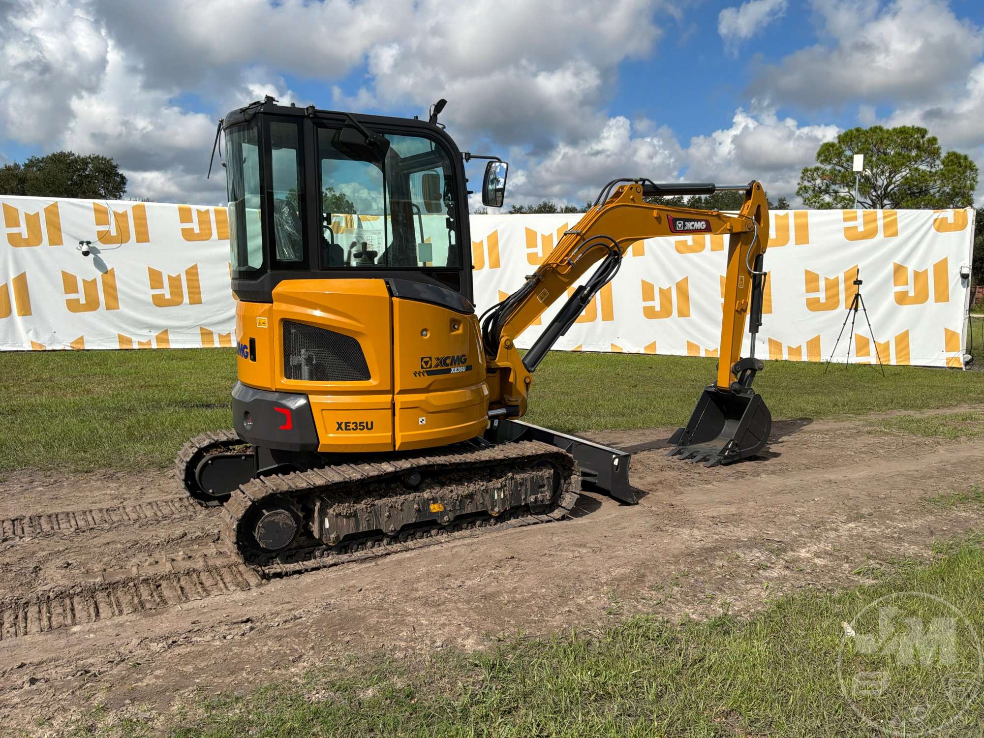 2024 XCMG XE35U