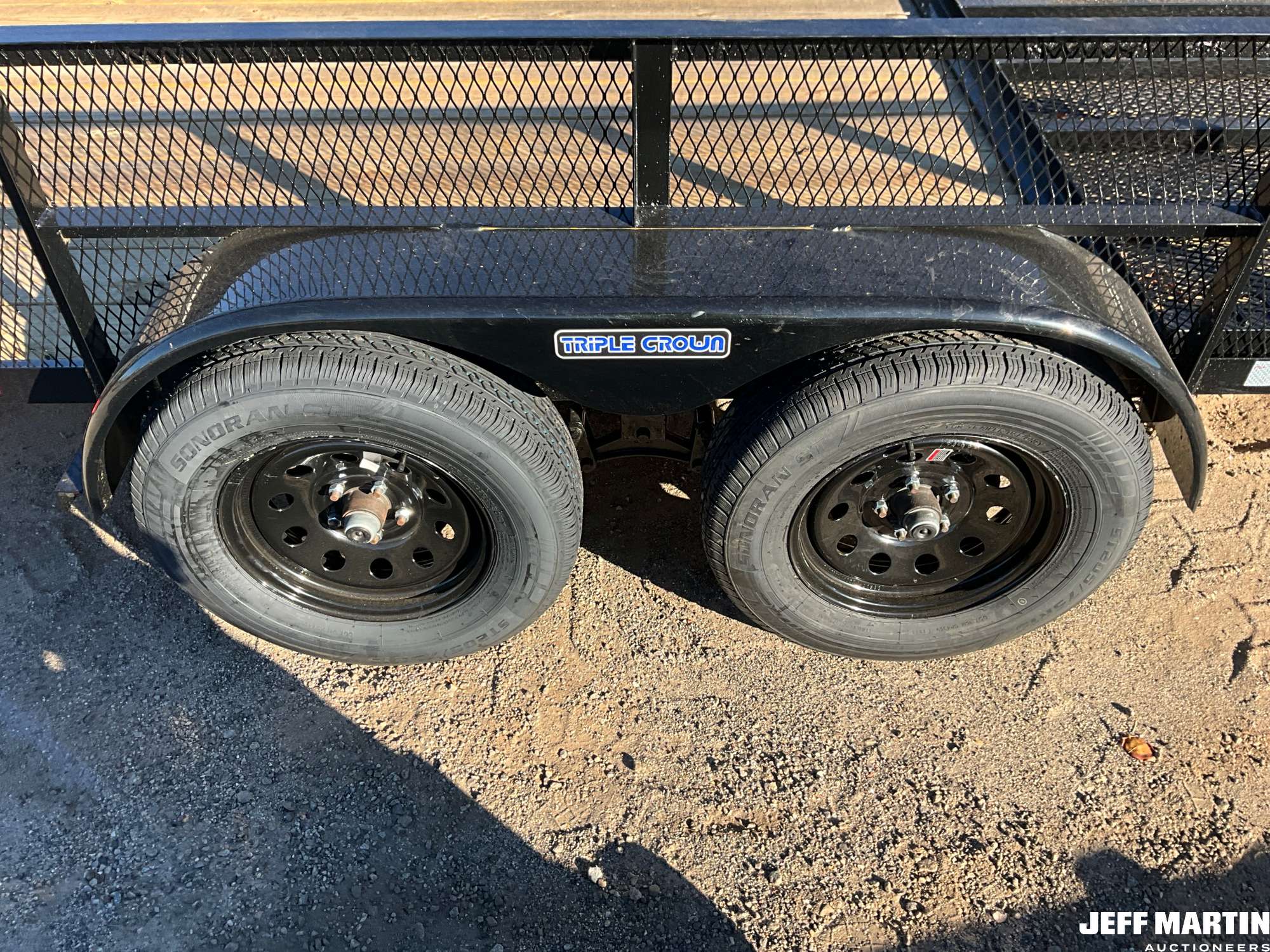 2027 TRIPLE CROWN TRAILERS, INC UT6X16M2