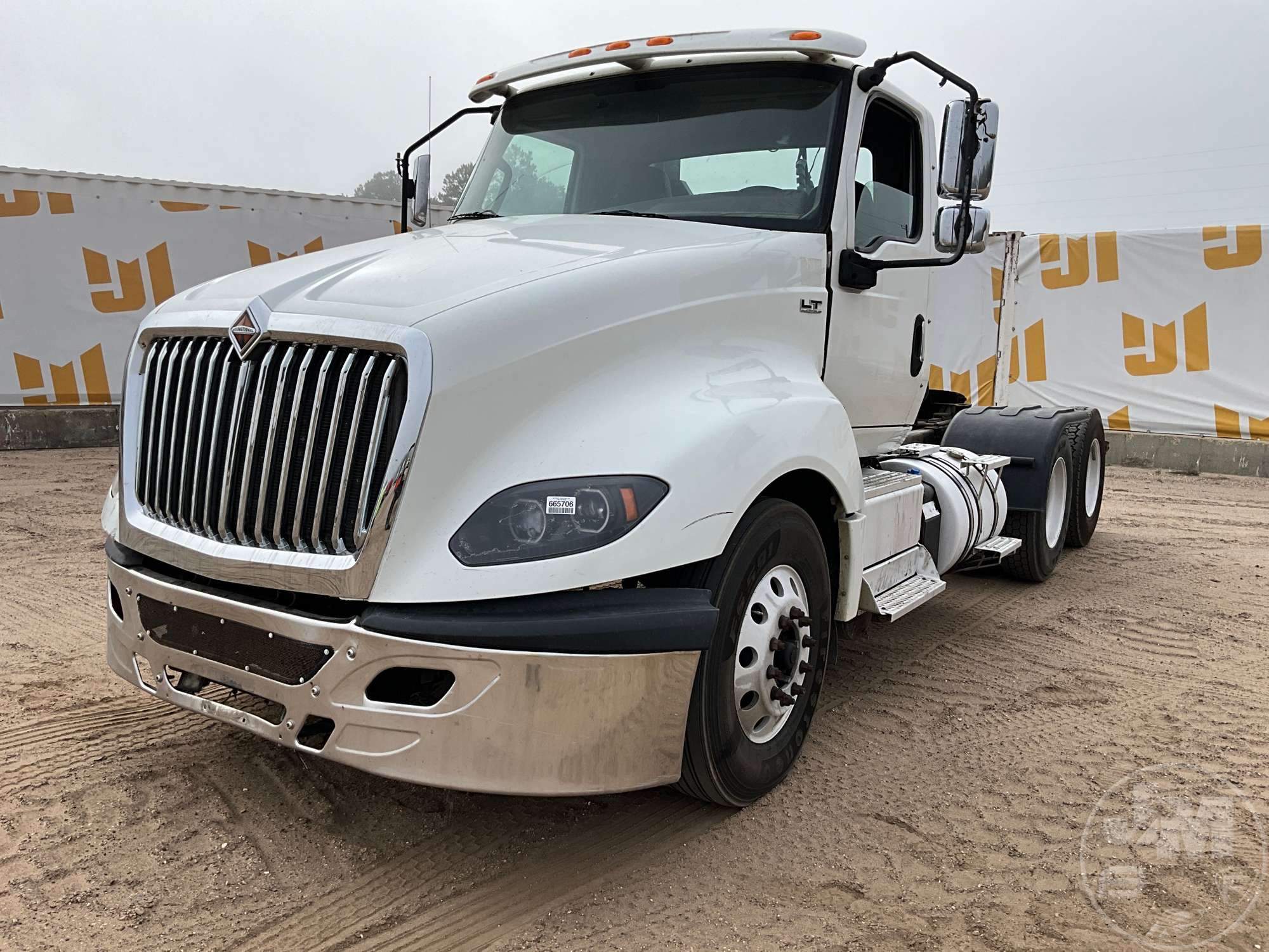 Photo of 2018 International LT625