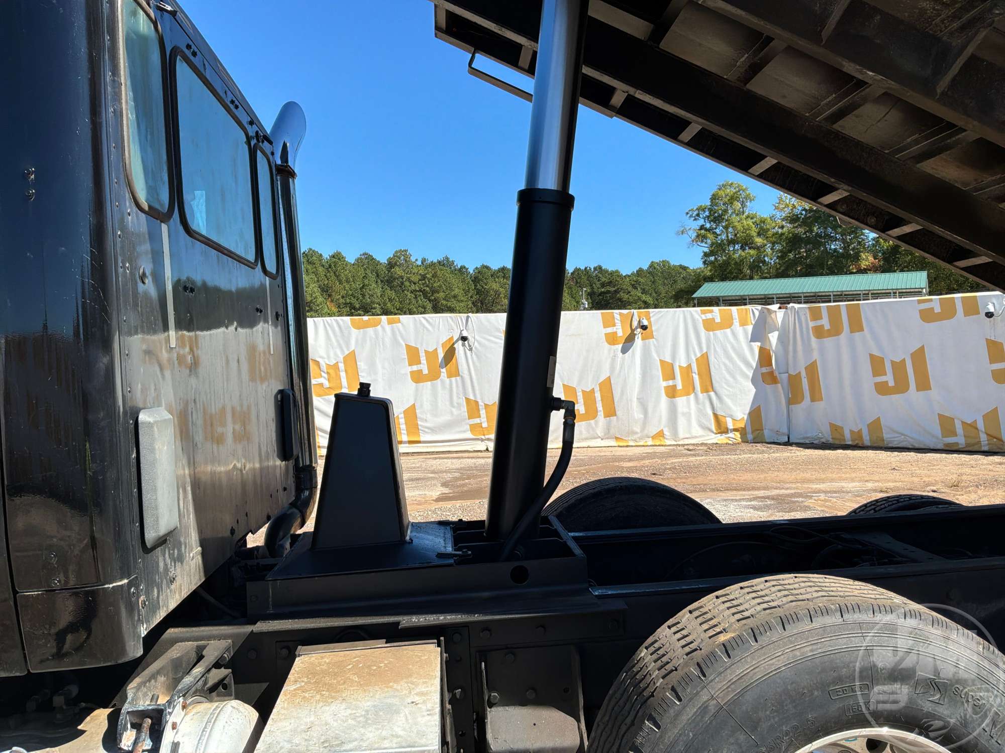 2015 Peterbilt 579