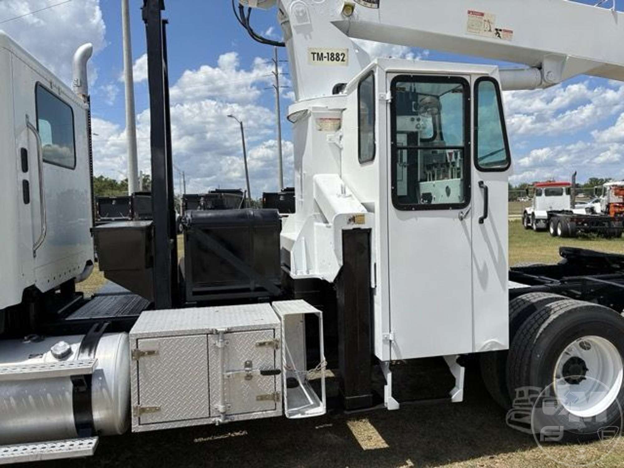 2012 Freightliner 114 CORONADO