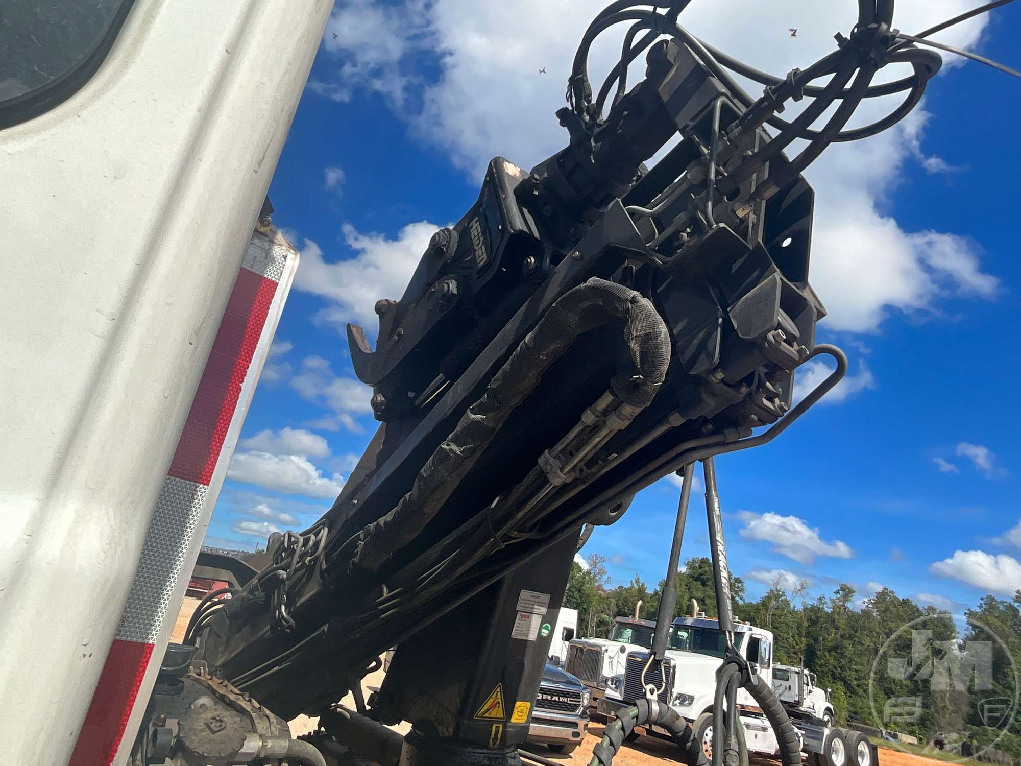 2020 International LT625 6X4