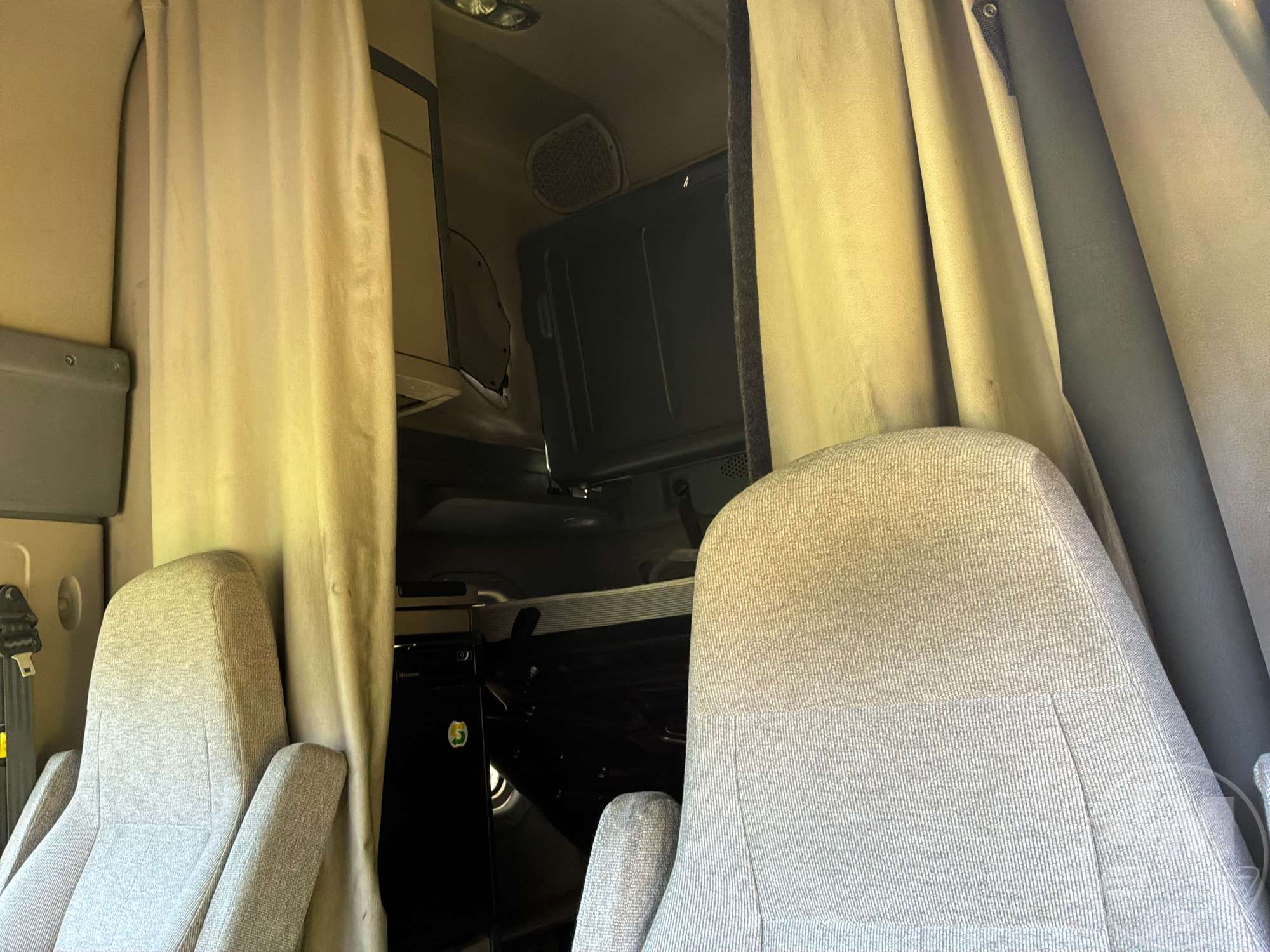 2015 Freightliner CASCADIA