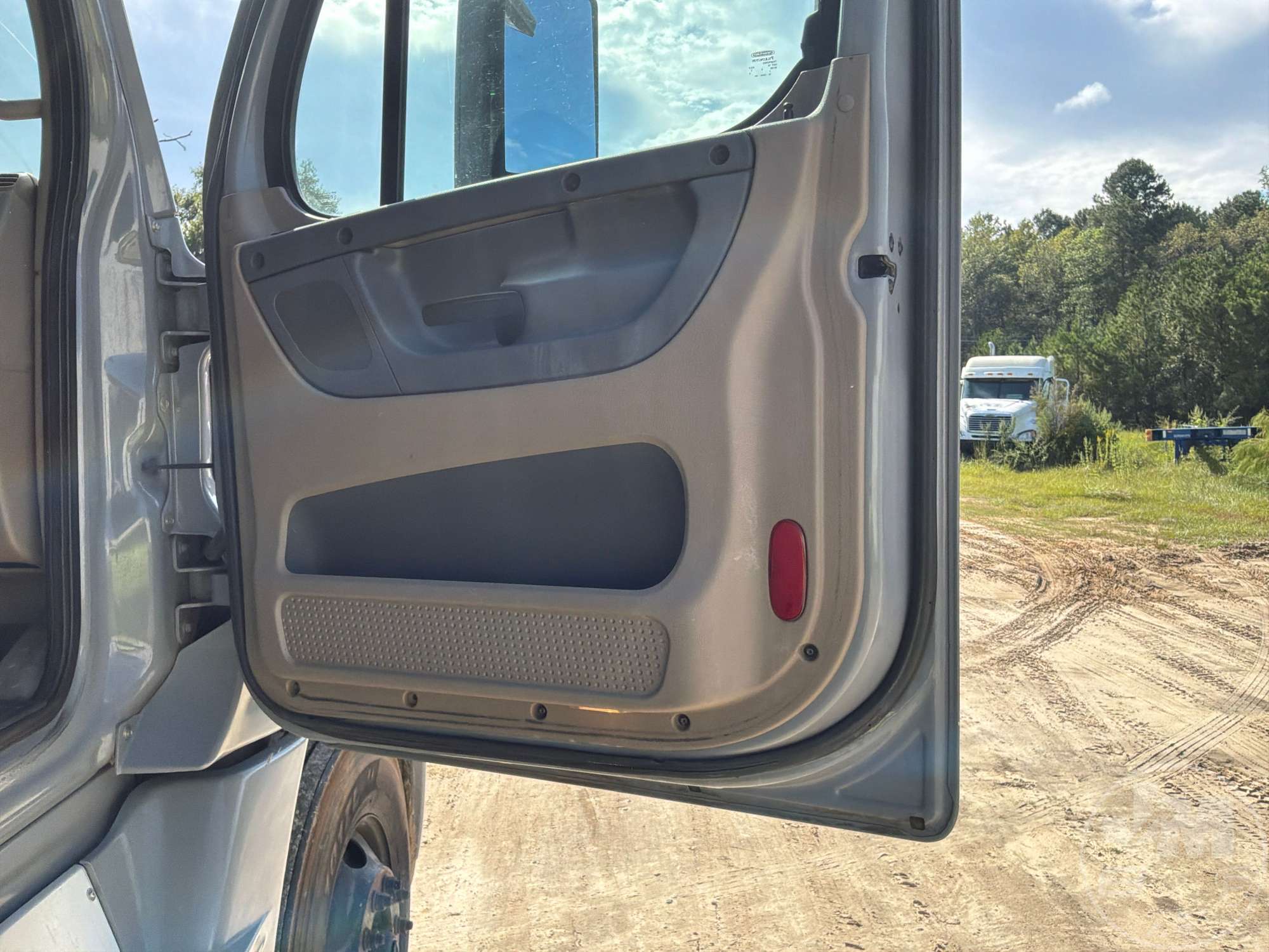 2016 Freightliner CASCADIA