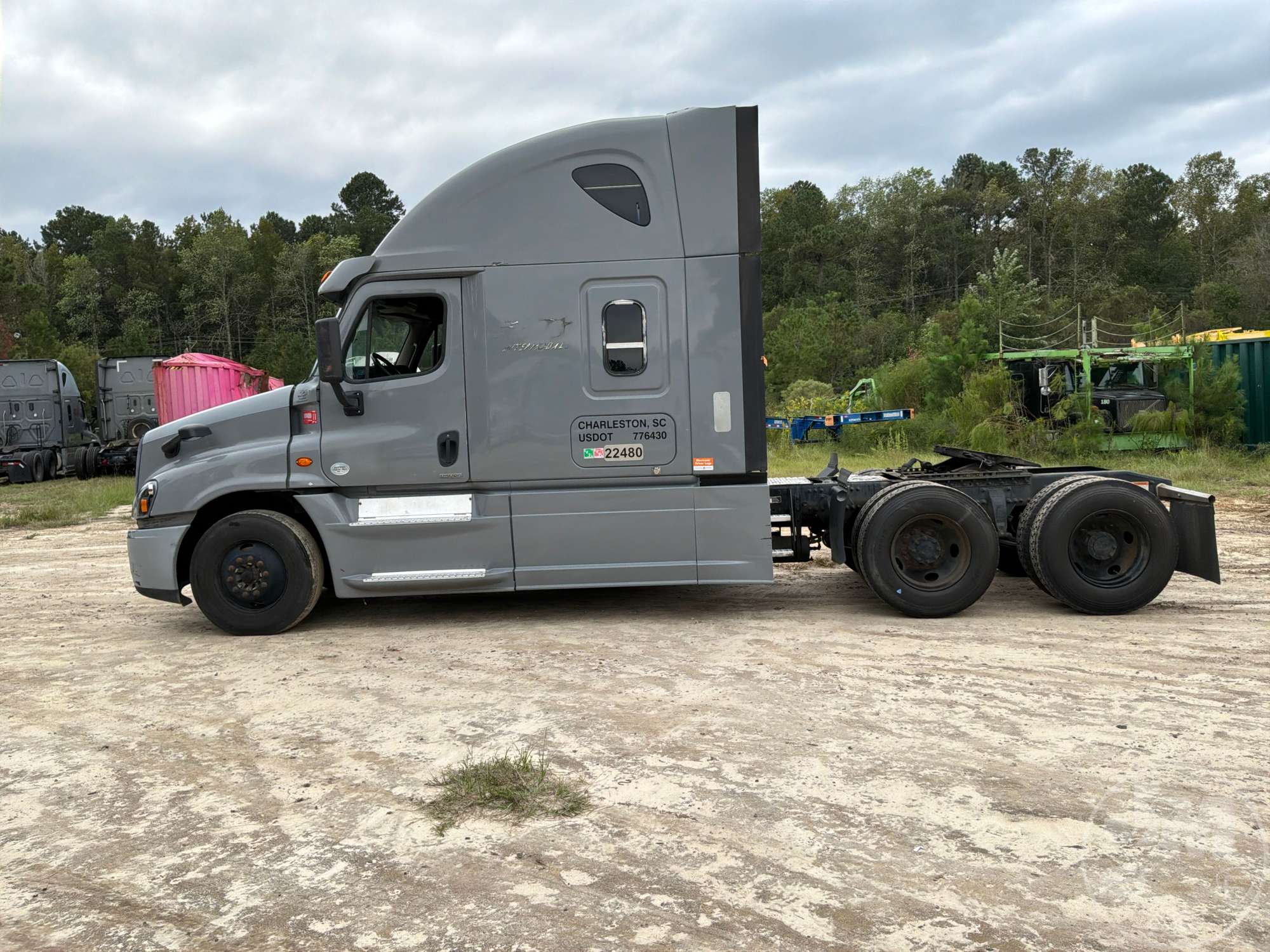 2016 Freightliner CASCADIA