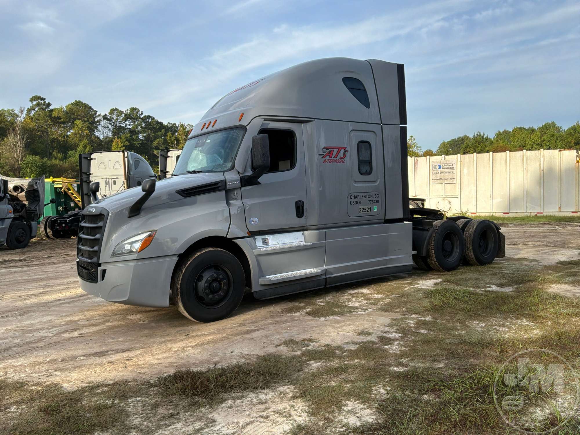 Photo of 2021 Freightliner Cascadia