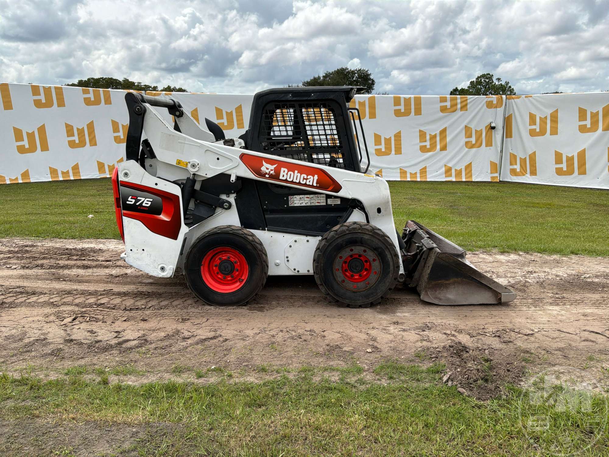 2022 Bobcat S76