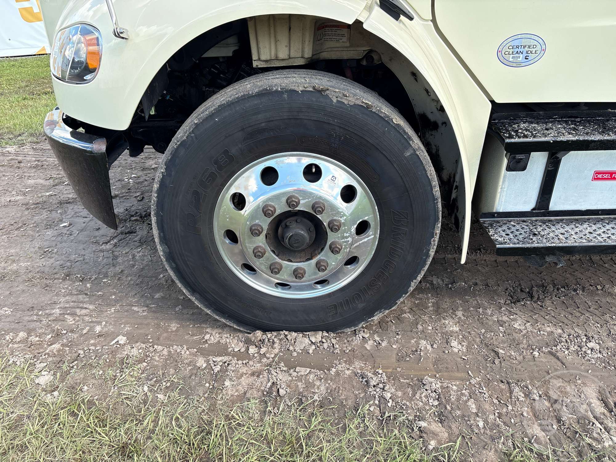 2020 Freightliner M2