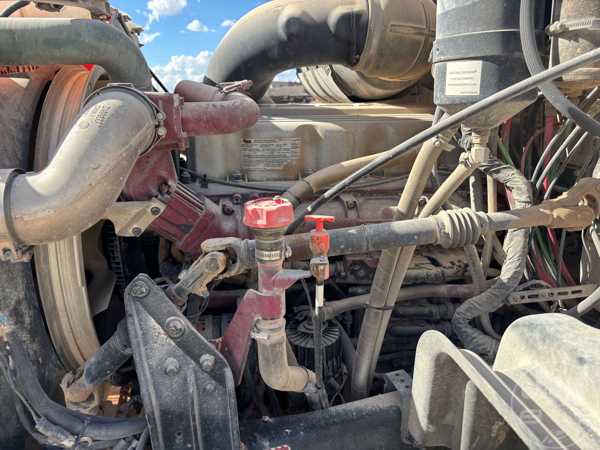 2013 Mack GU713
