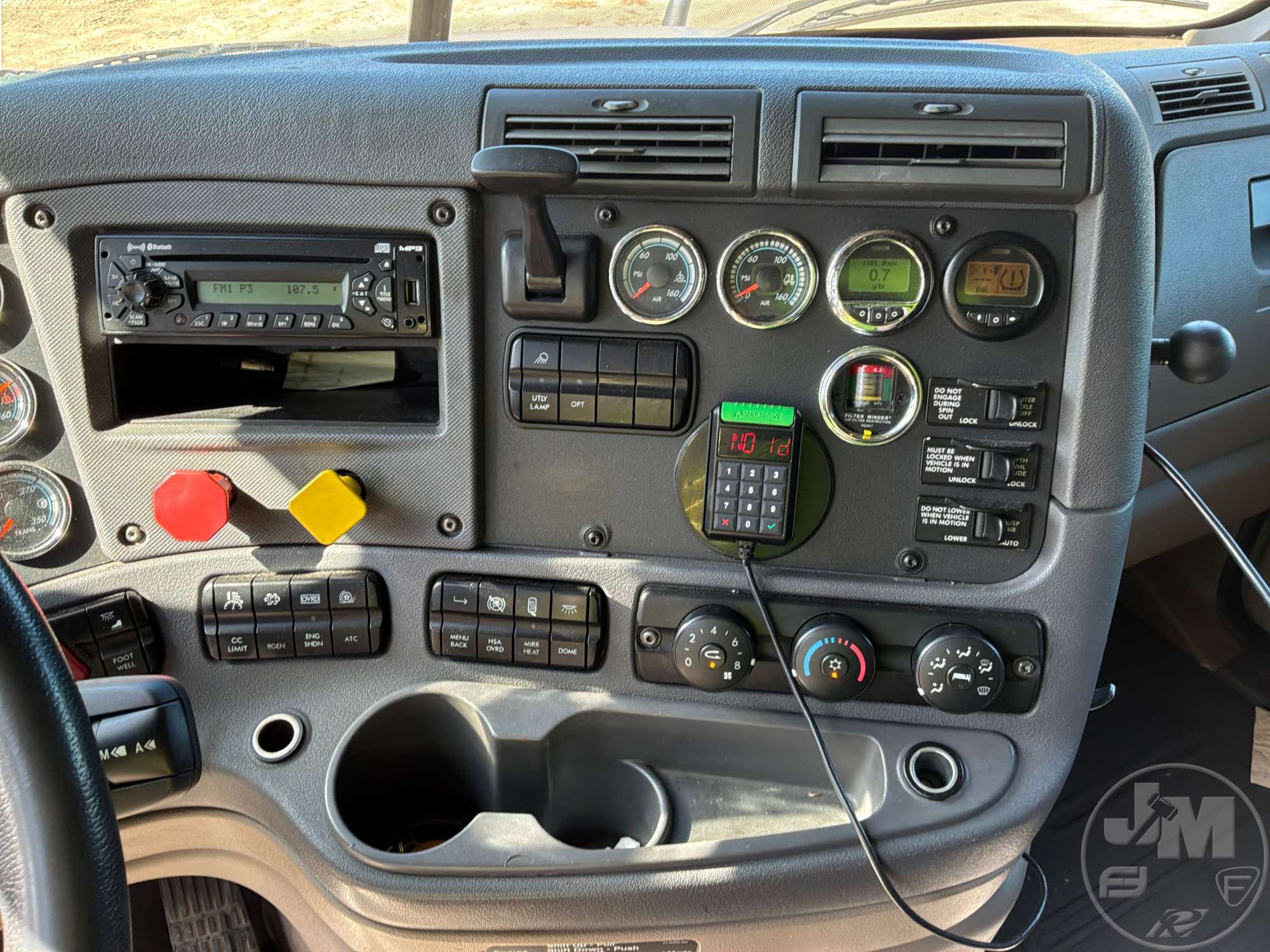2015 Freightliner CASCADIA