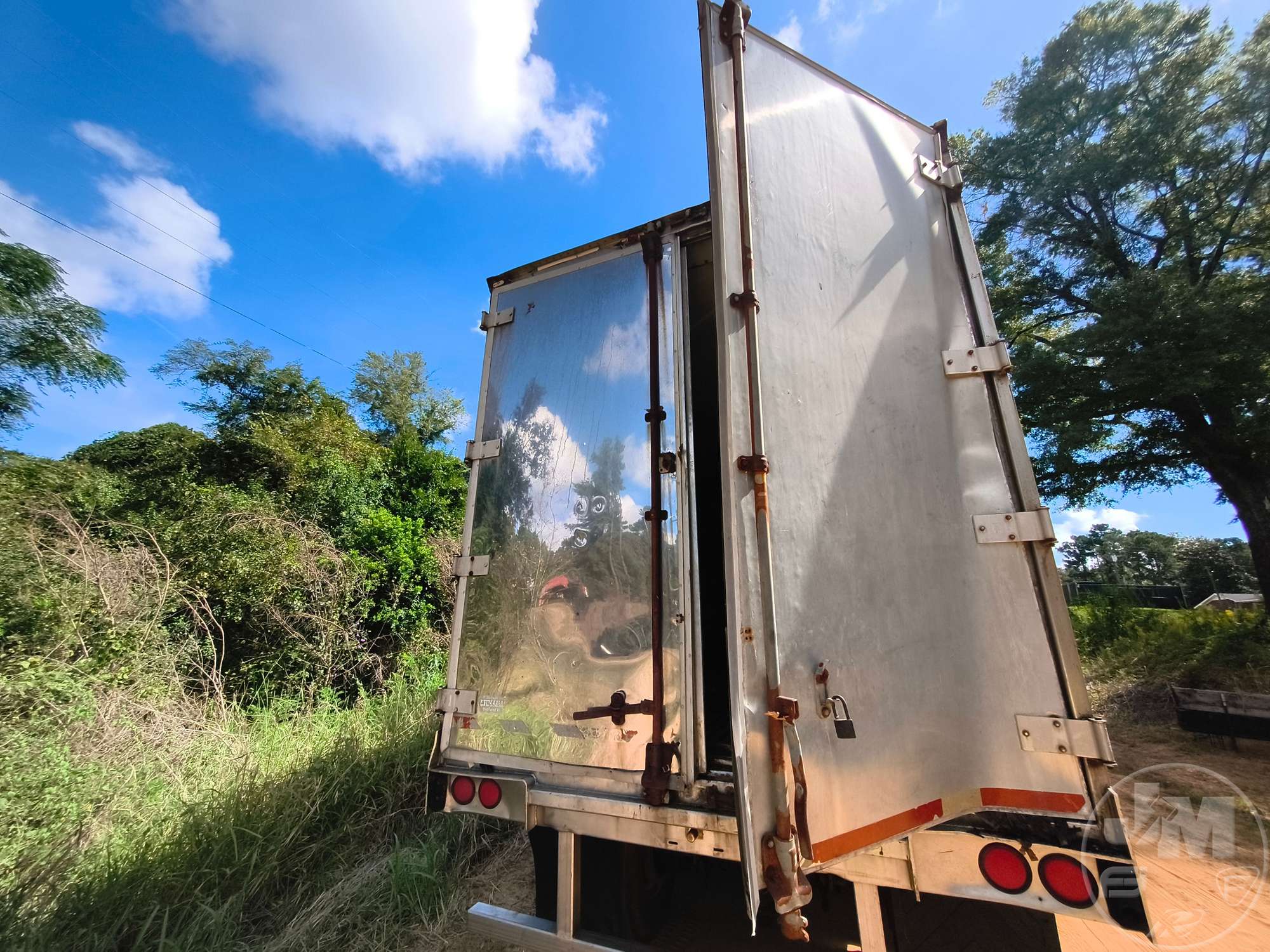 1989 American Trailers A655