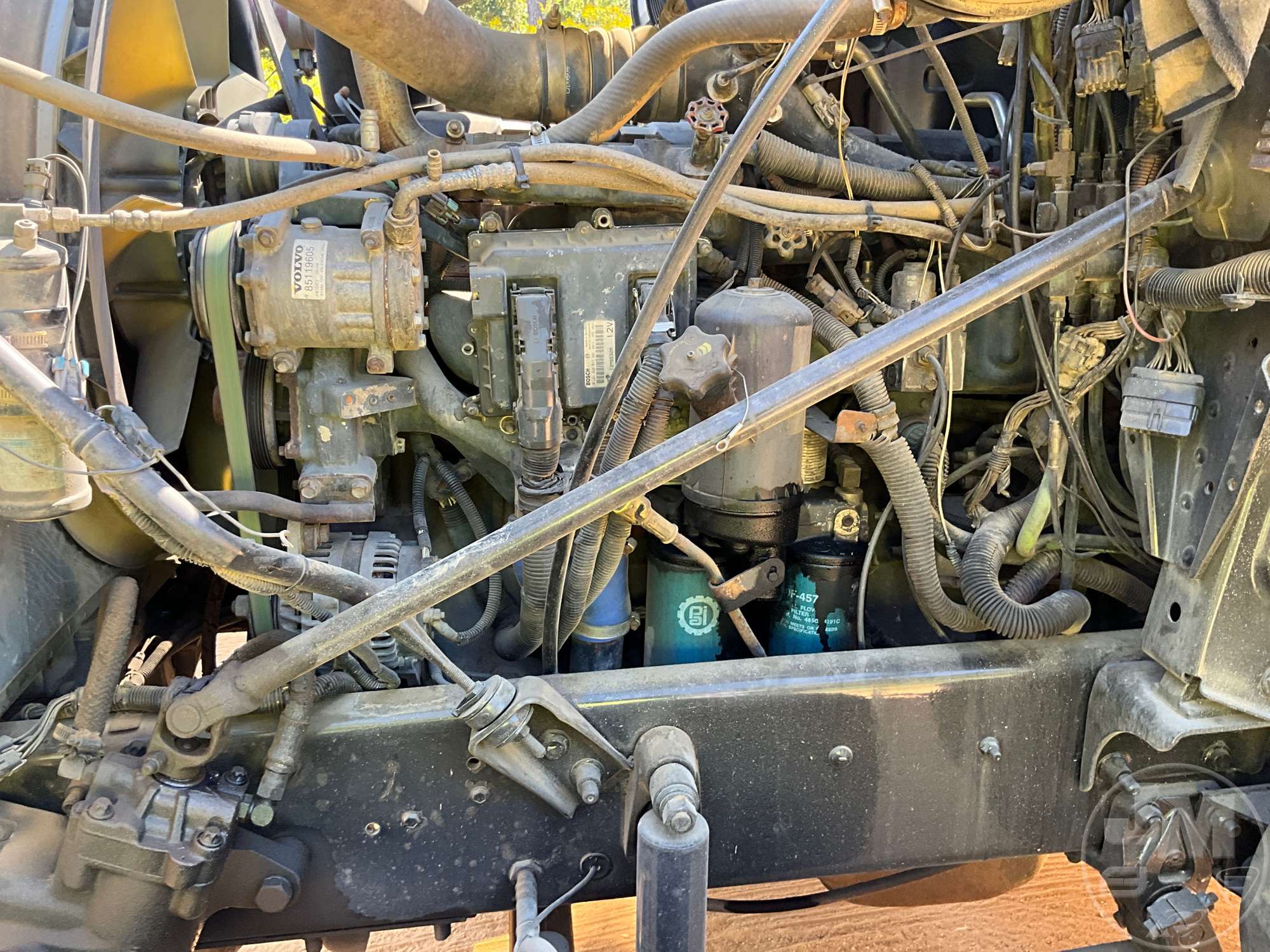 2004 Mack CH613