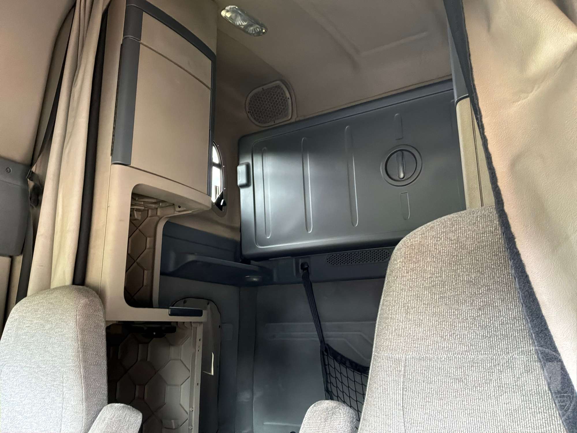 2015 Freightliner CASCADIA