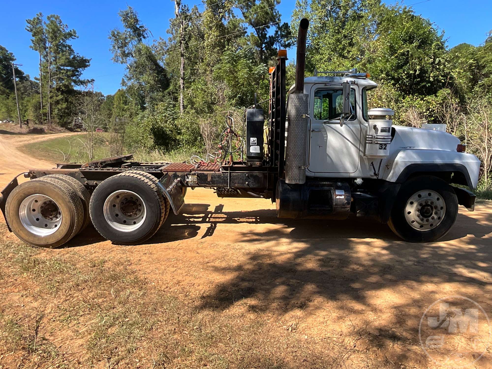 1997 Mack RD688S