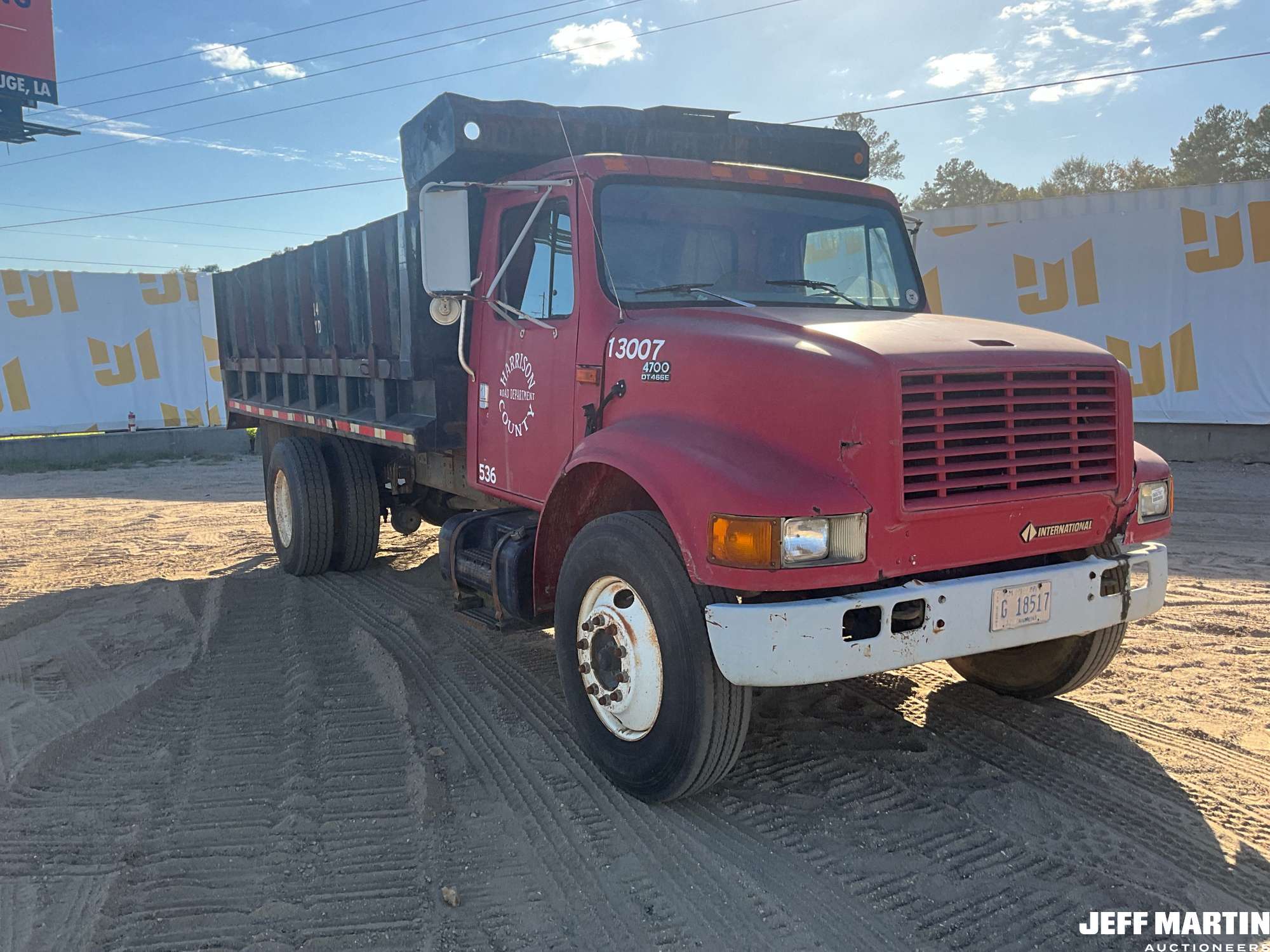 2001 International 4700
